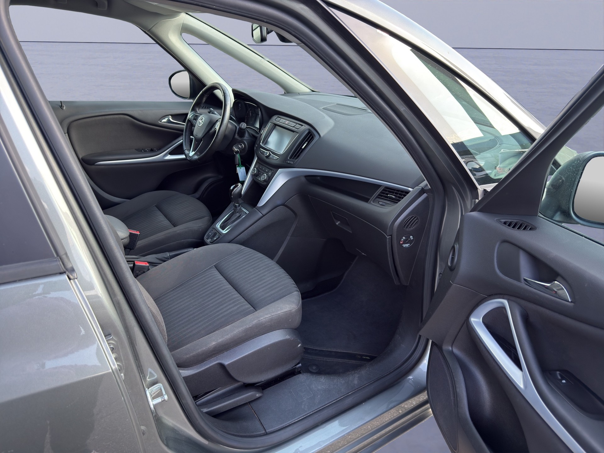 OPEL Zafira 1.4i 16V Turbo Enjoy Automatic-image-11