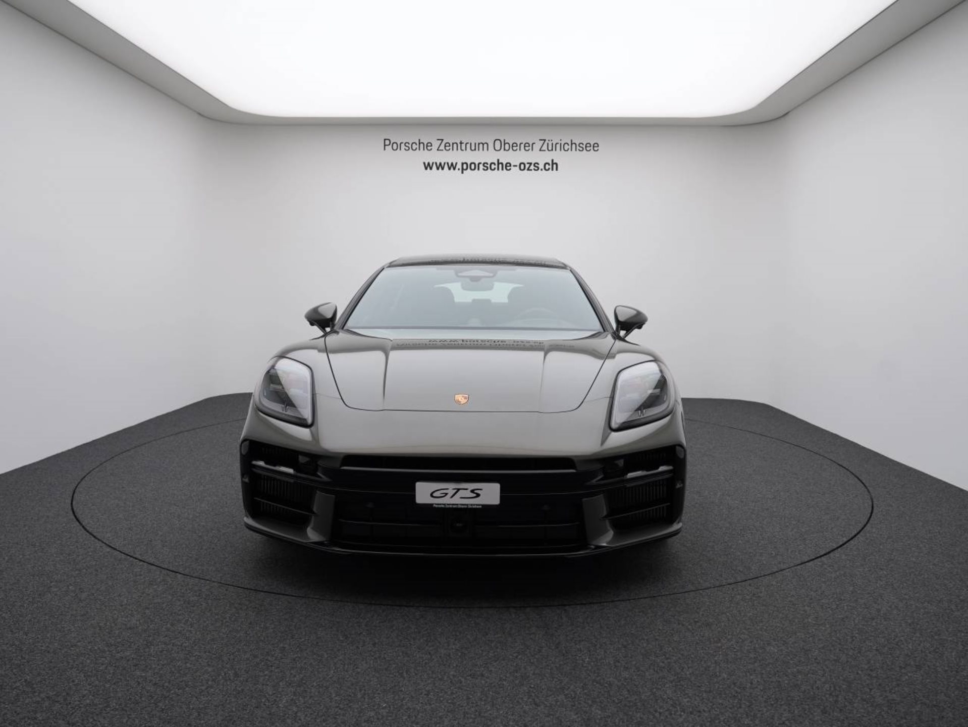 PORSCHE Panamera GTS-image-9
