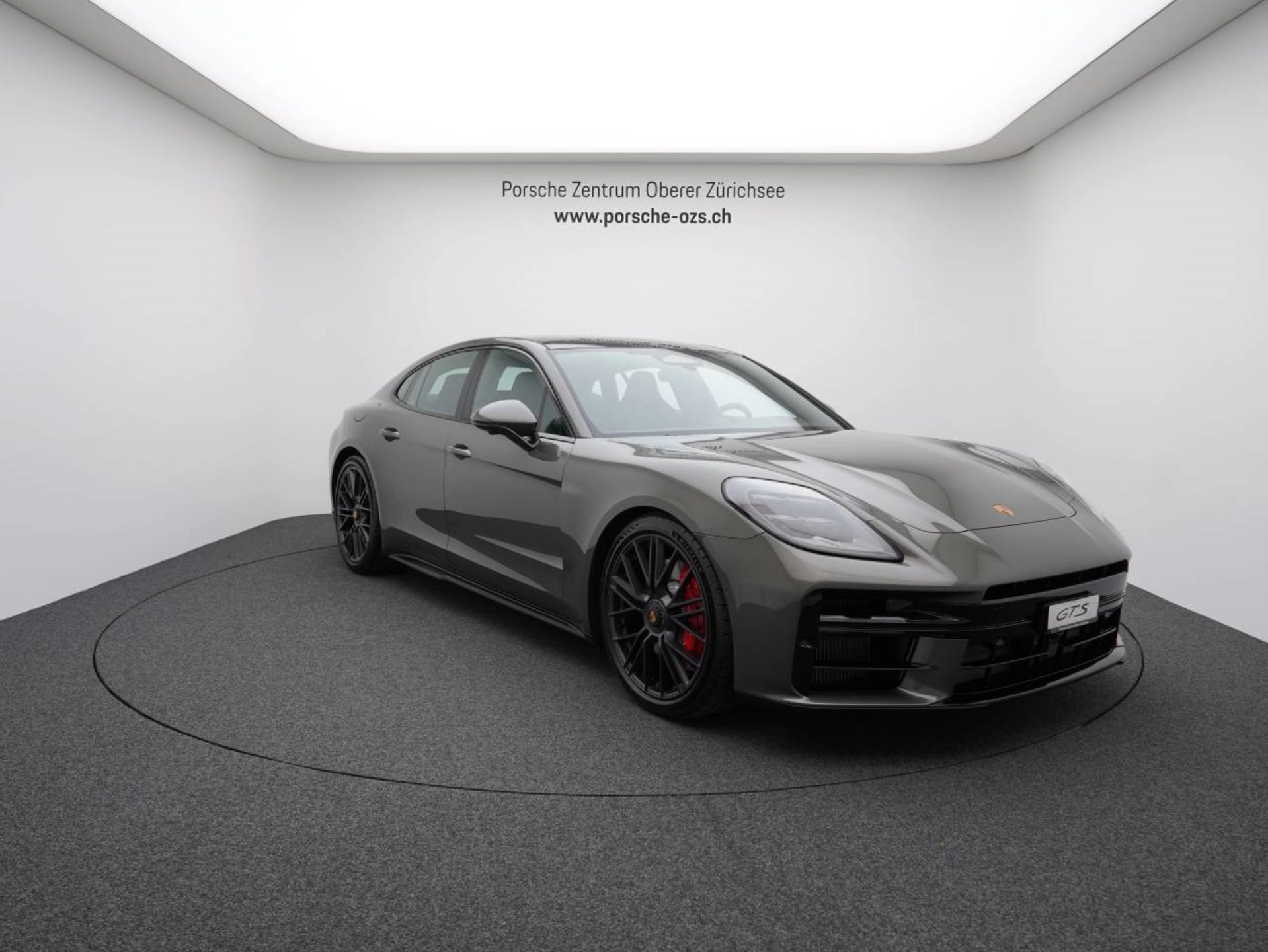PORSCHE Panamera GTS-image-8
