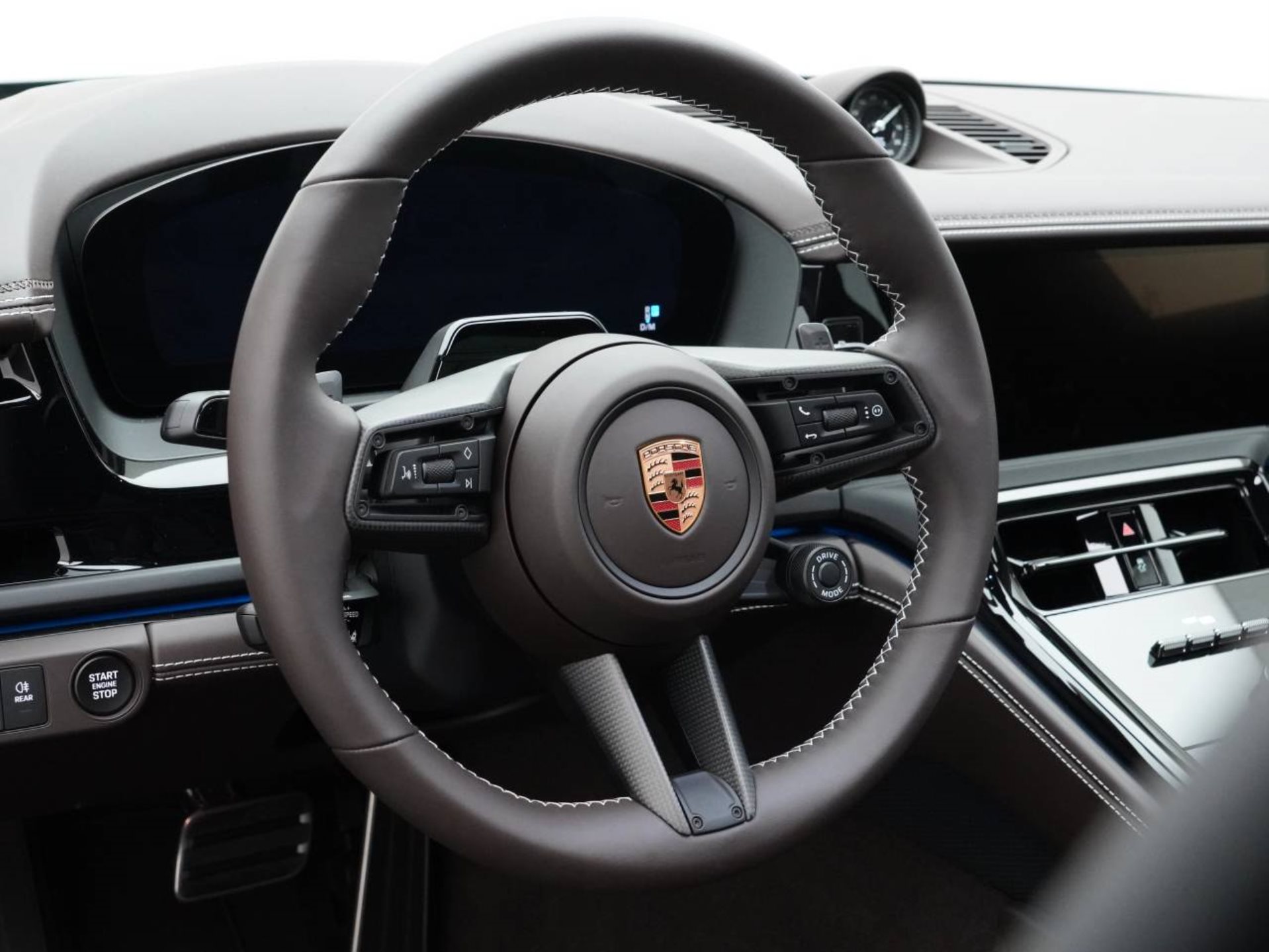PORSCHE Panamera GTS-image-15