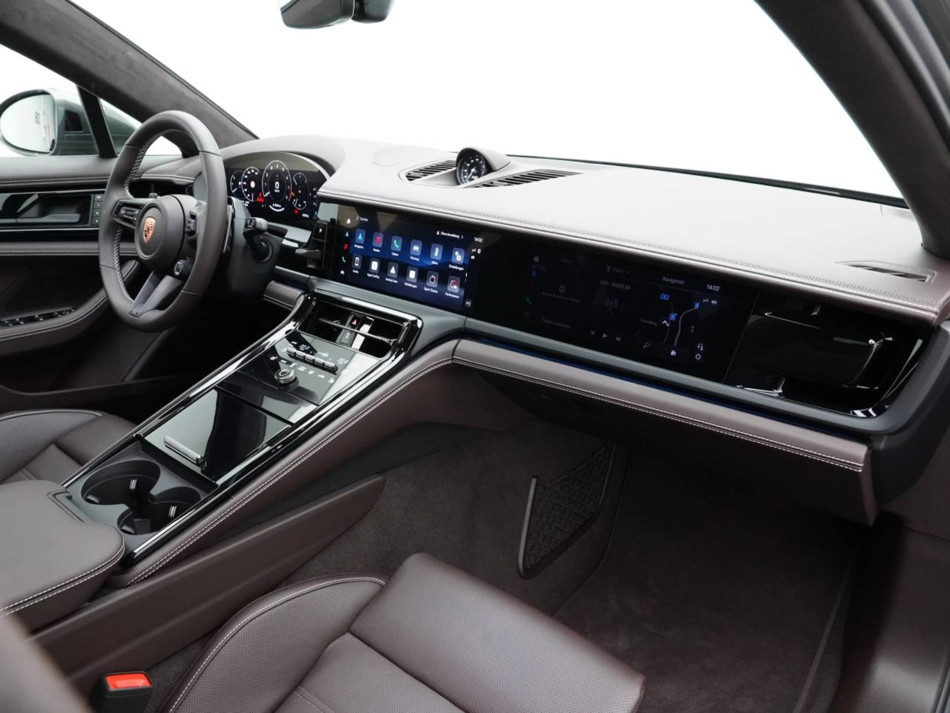 PORSCHE Panamera GTS-image-23