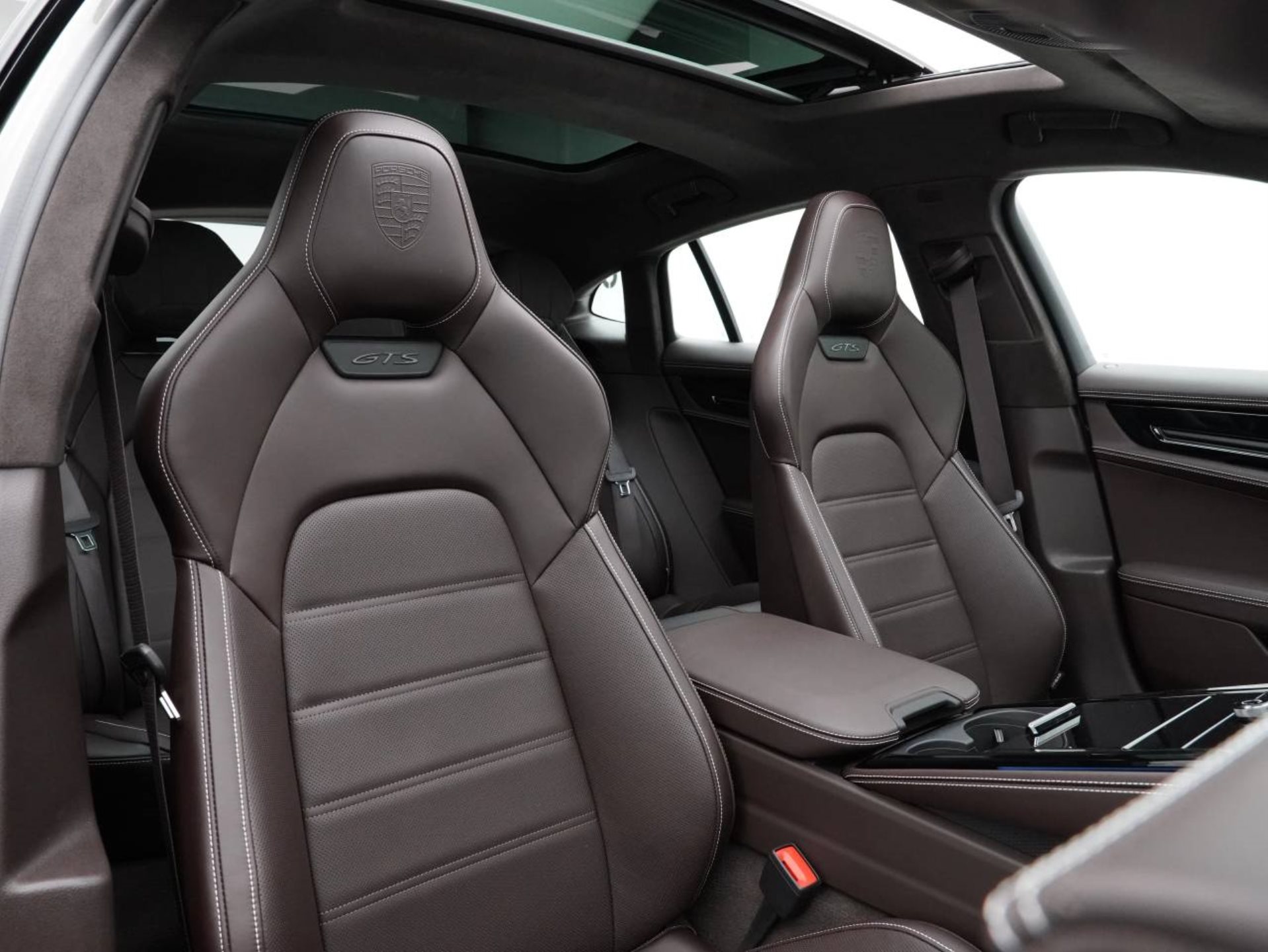 PORSCHE Panamera GTS-image-25