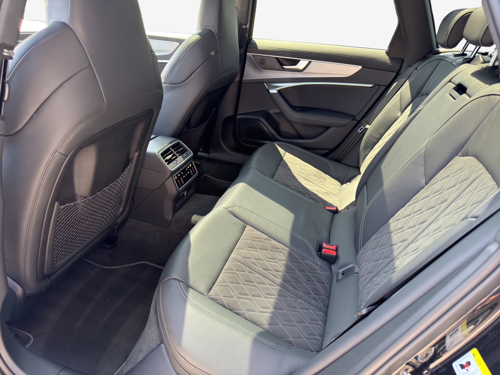 AUDI S6 Avant 3.0 TDI quattro tiptronic-image-11