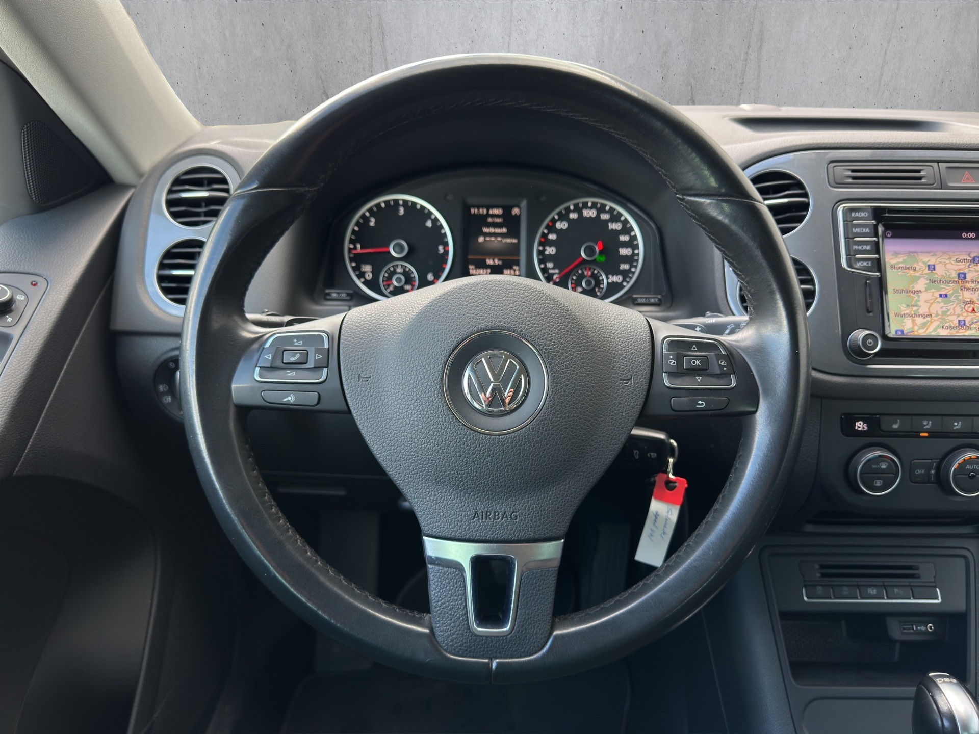 VW Tiguan 2.0 TDI BMT Sport & Style DSG-image-15