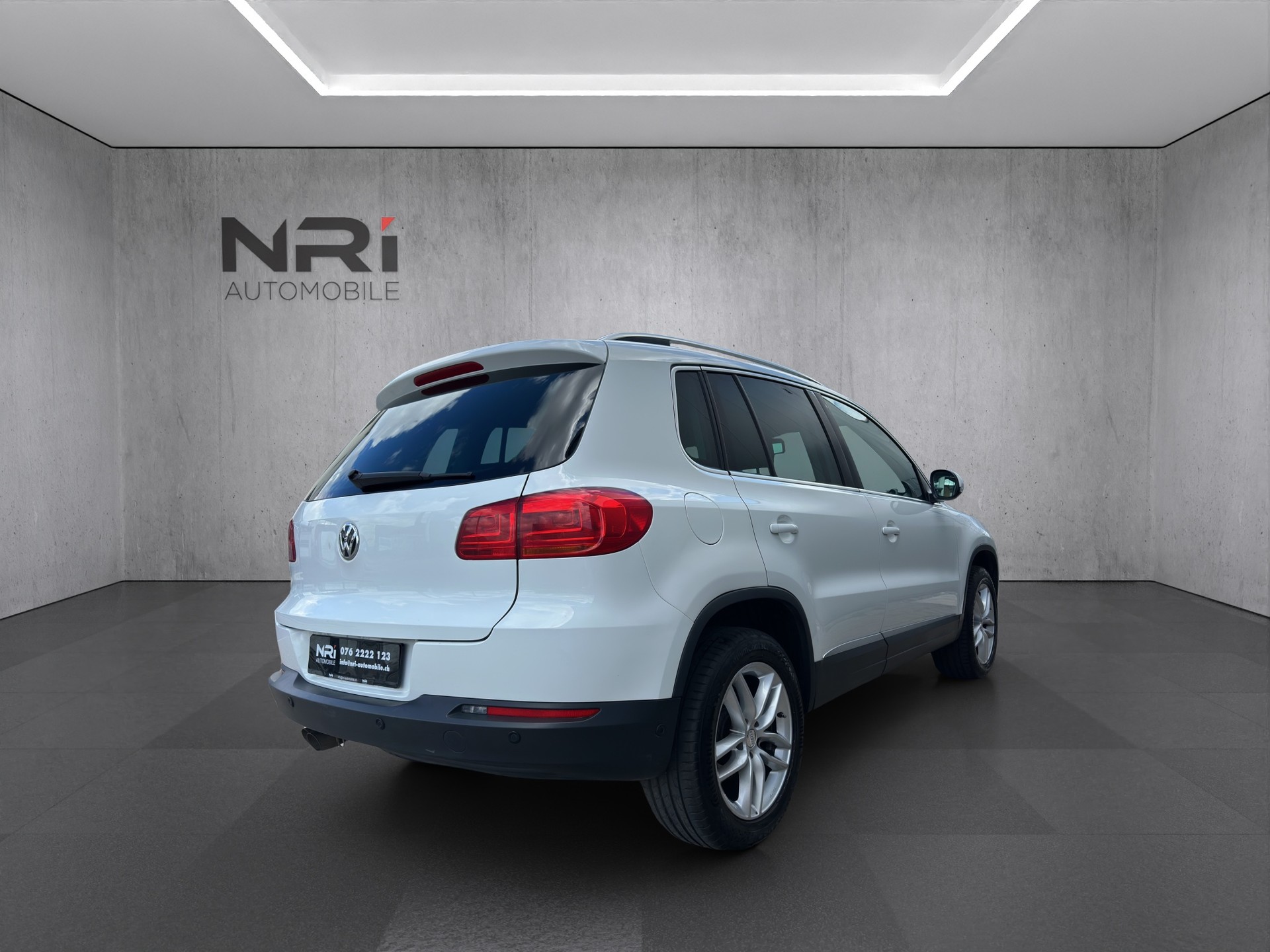VW Tiguan 2.0 TDI BMT Sport & Style DSG-image-4