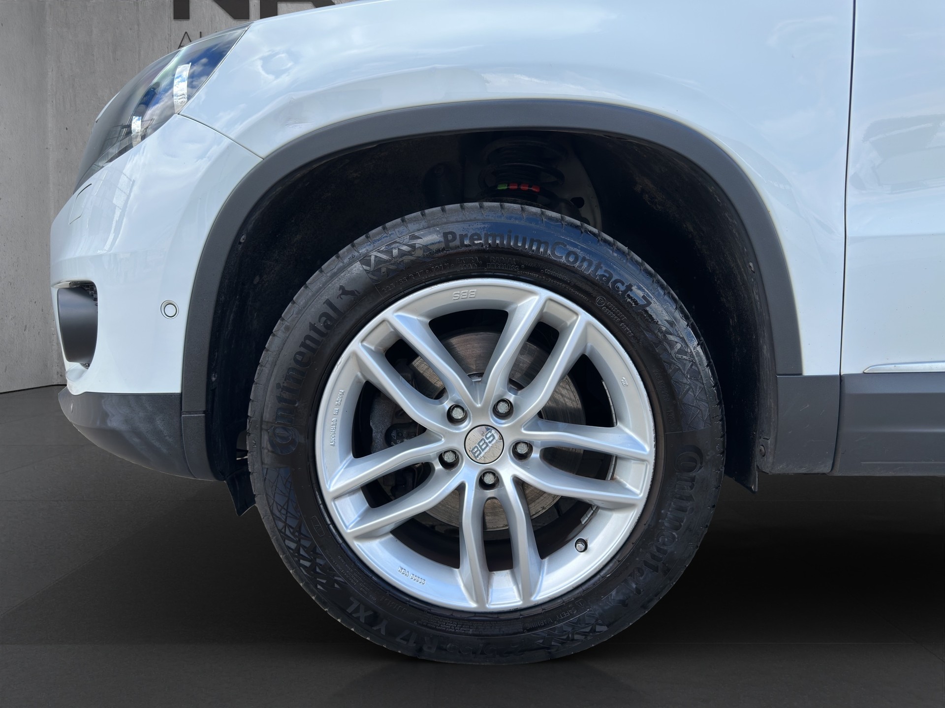 VW Tiguan 2.0 TDI BMT Sport & Style DSG-image-8