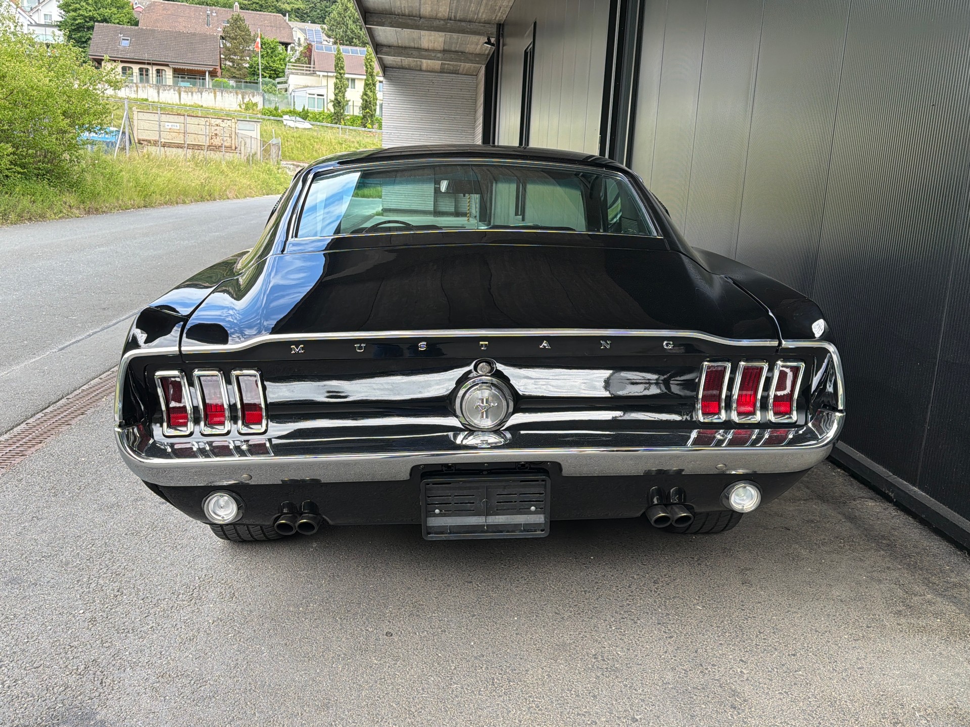 FORD Mustang 289 V8 Fastback-image-3