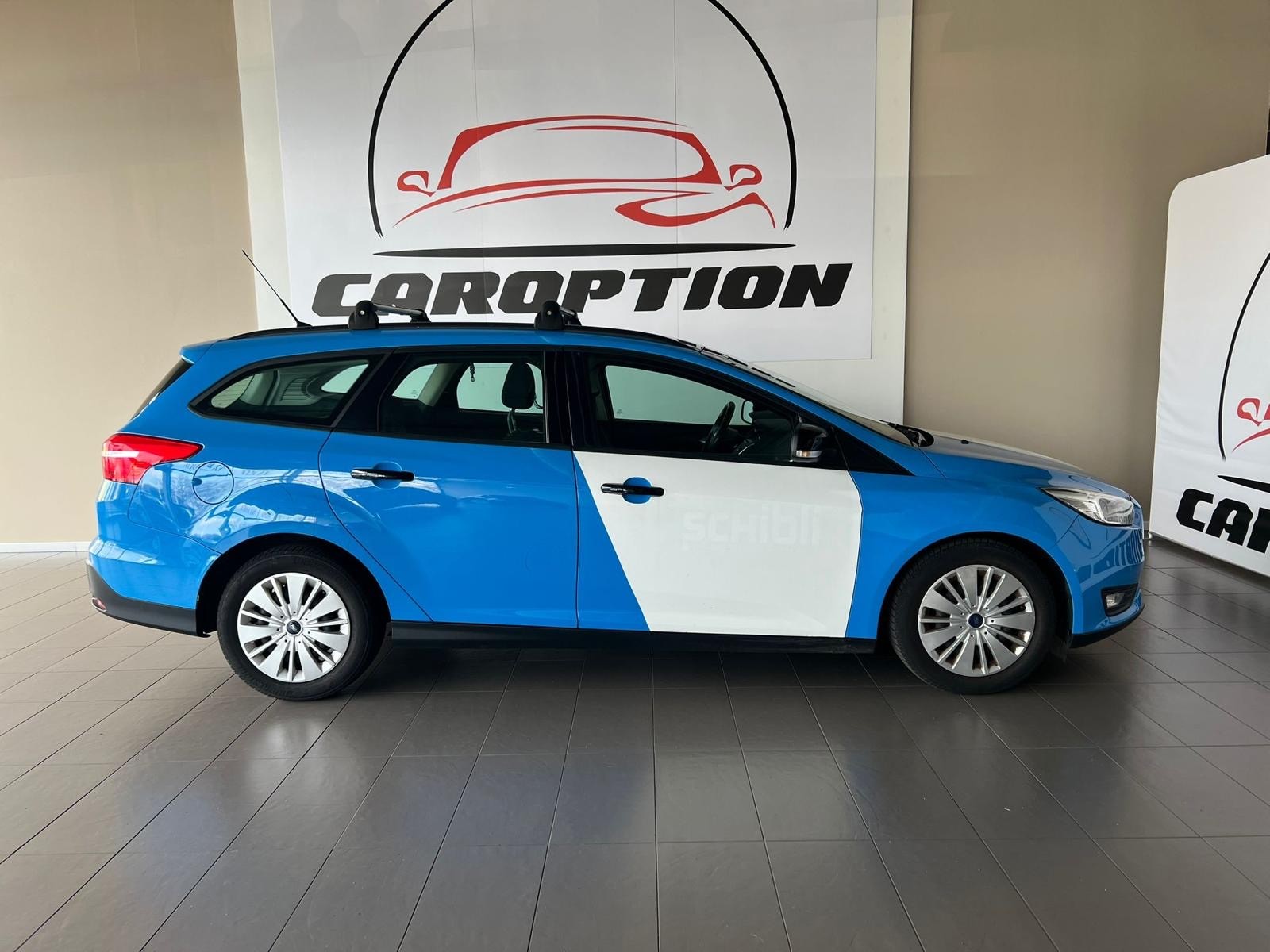 FORD Focus 1.0 SCTi Trend-image-5