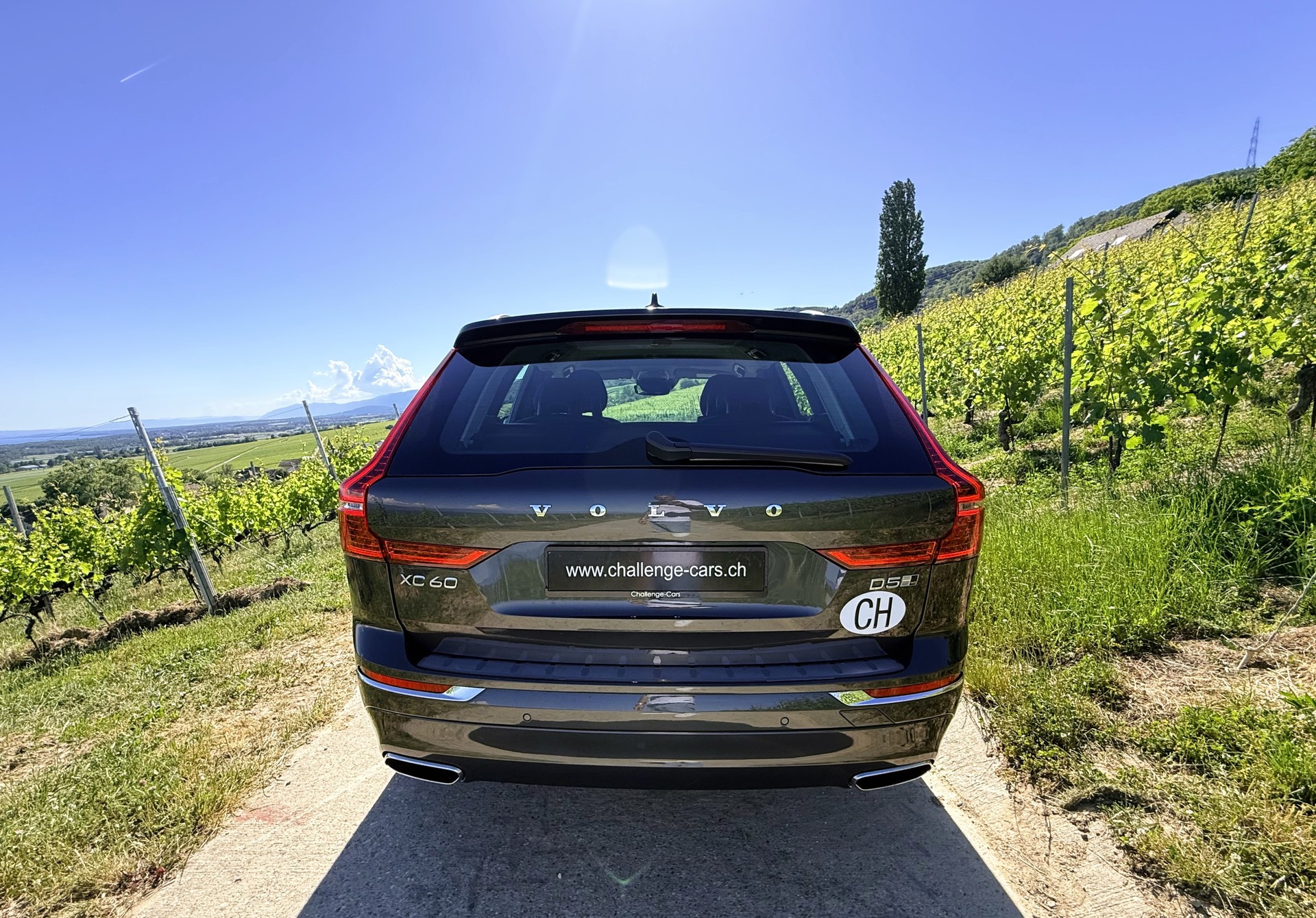 VOLVO XC60 D5 AWD Inscription Geartronic-image-8