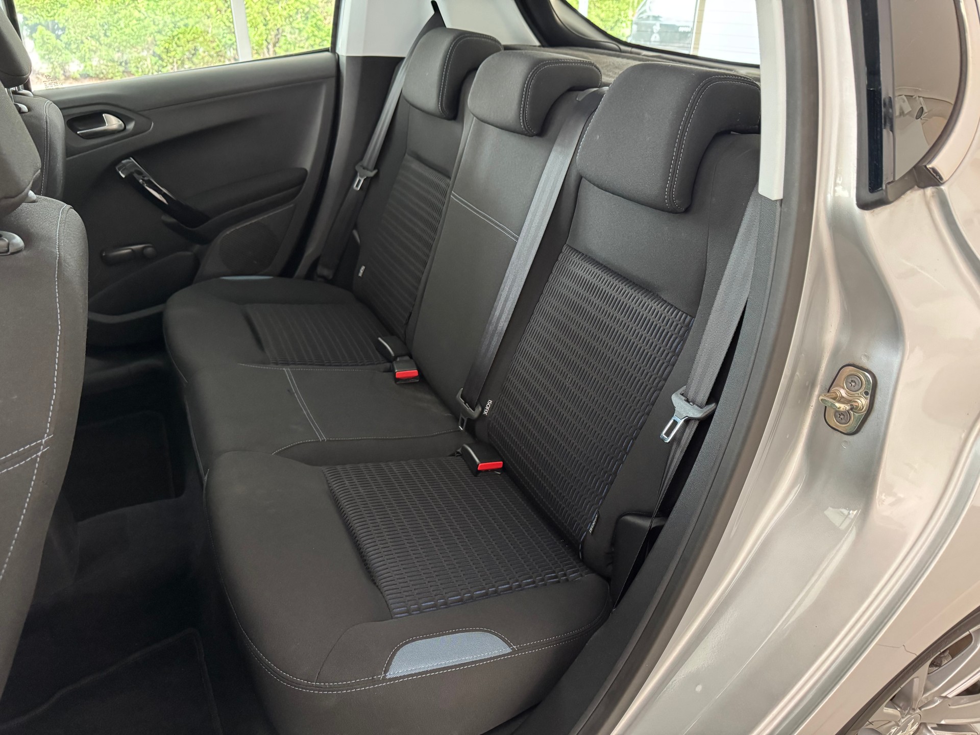 PEUGEOT 208 1.6 VTI Allure Automatik-image-16