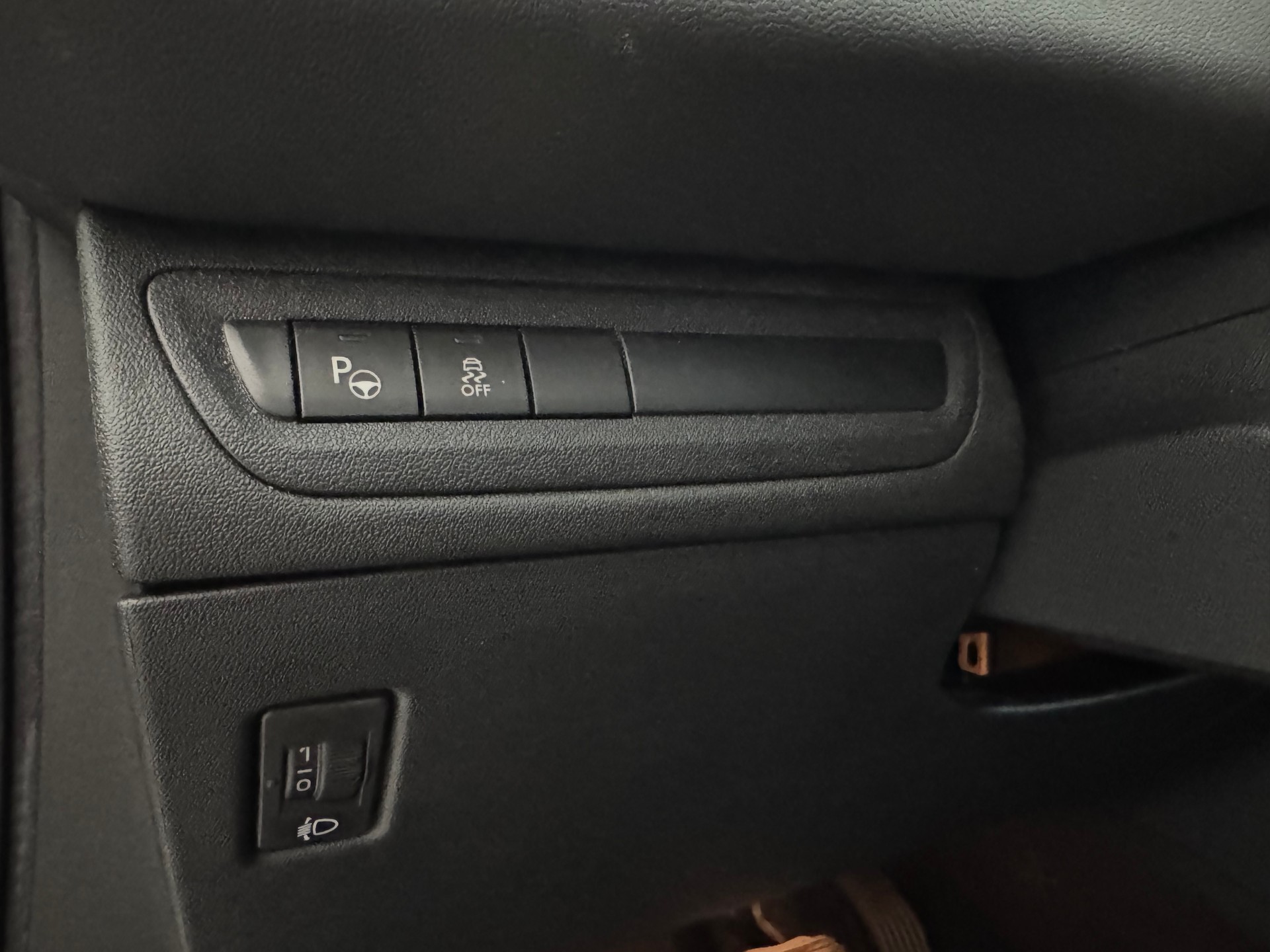 PEUGEOT 208 1.6 VTI Allure Automatik-image-14