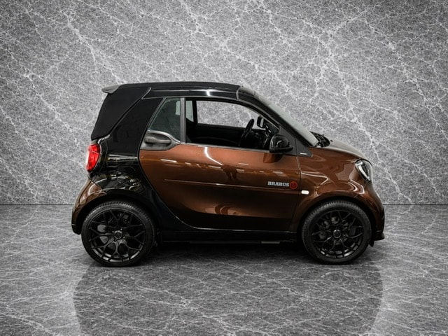 SMART fortwo Brabus Cabrio twinmatic-image-5