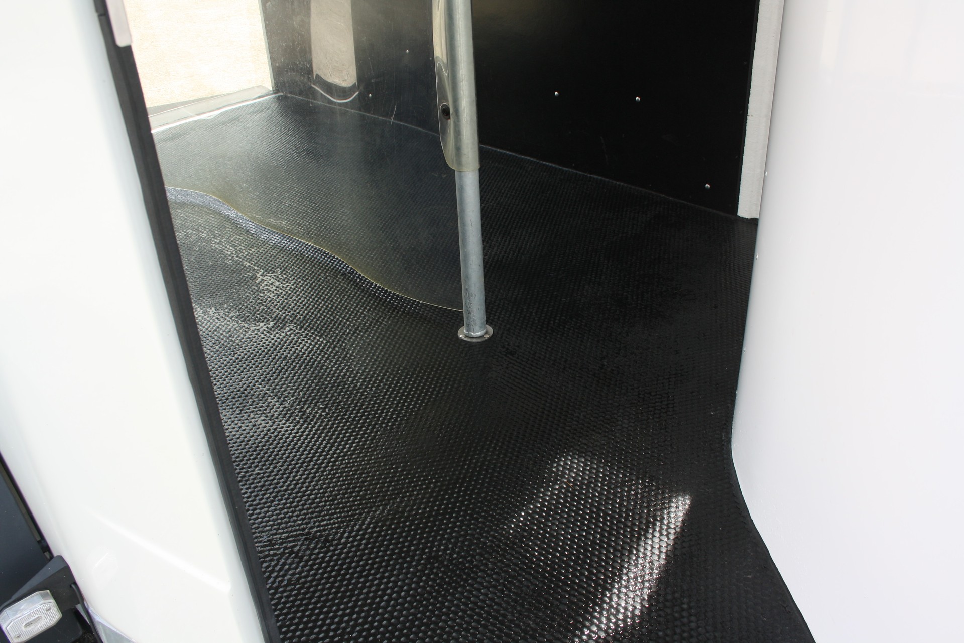 THIEL Compact-image-10