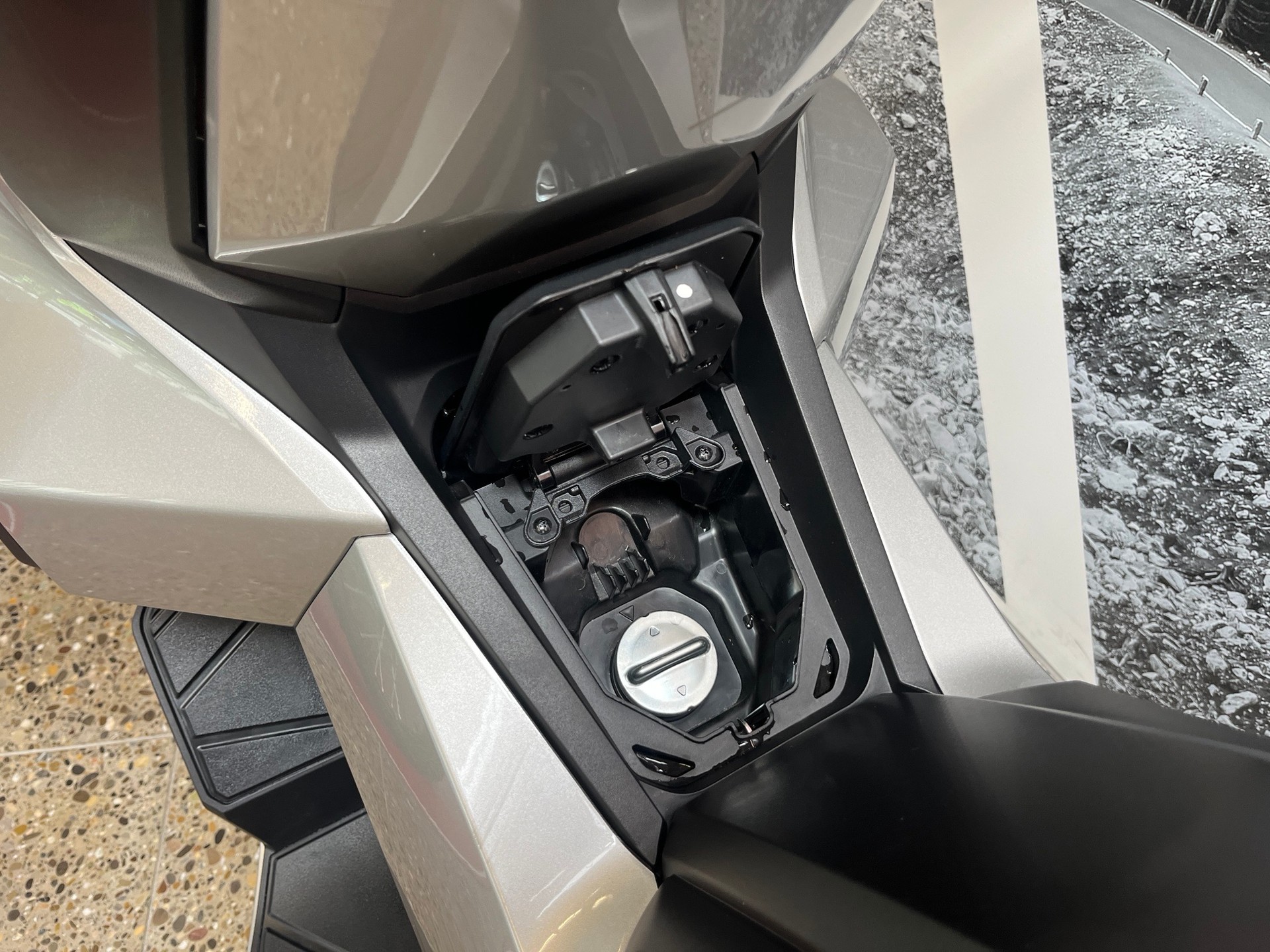 HONDA ADV 350-image-7