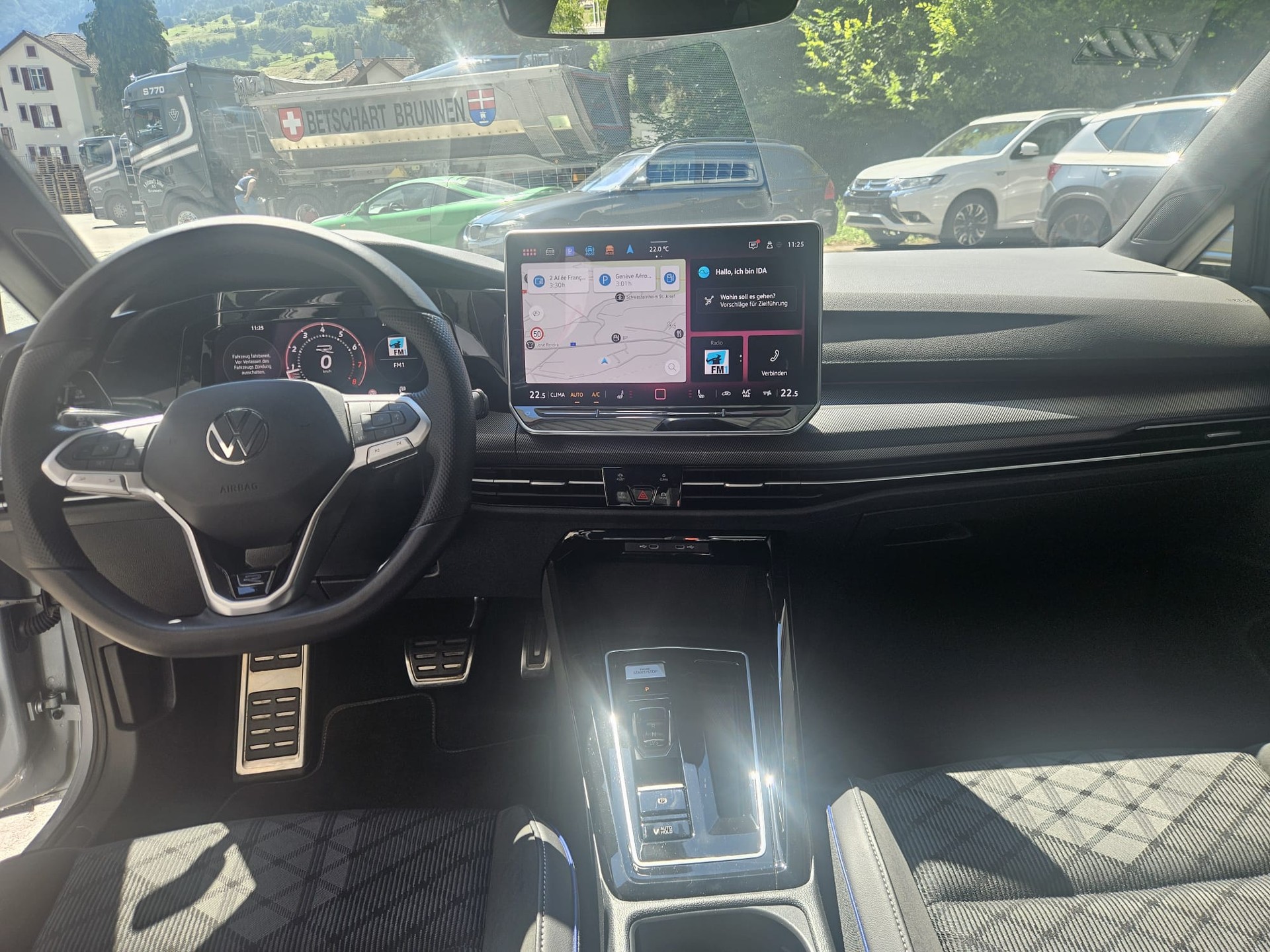 VW Golf Variant 2.0 TSI R-Line DSG 4 Motion-image-12