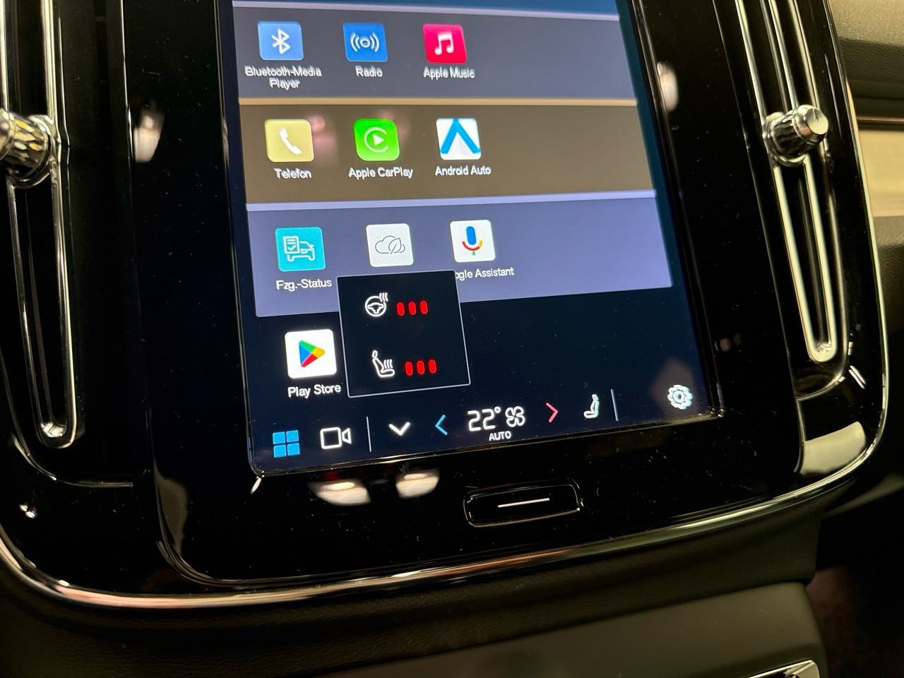 VOLVO XC40 B3 Benzin Mild Hybrid Plus Dark DCT-image-9