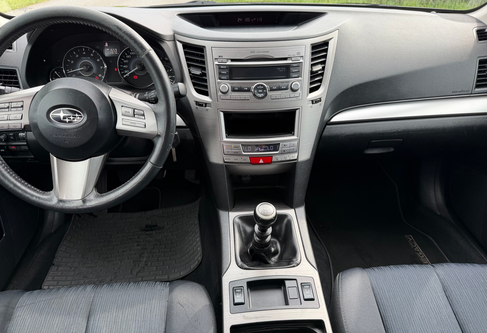 SUBARU Legacy 2.0i Limited AWD-image-14