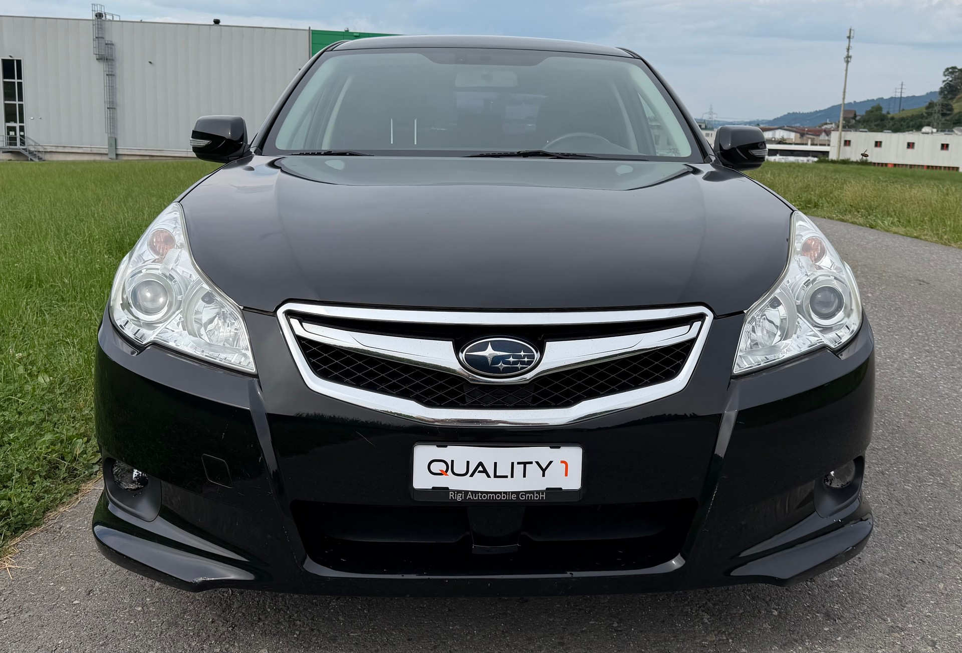 SUBARU Legacy 2.0i Limited AWD-image-6