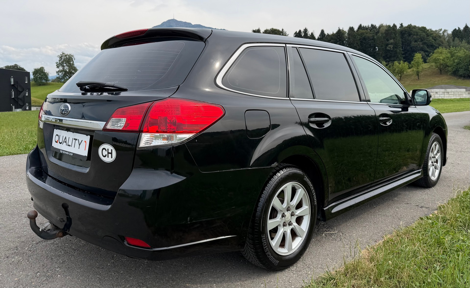 SUBARU Legacy 2.0i Limited AWD-image-5