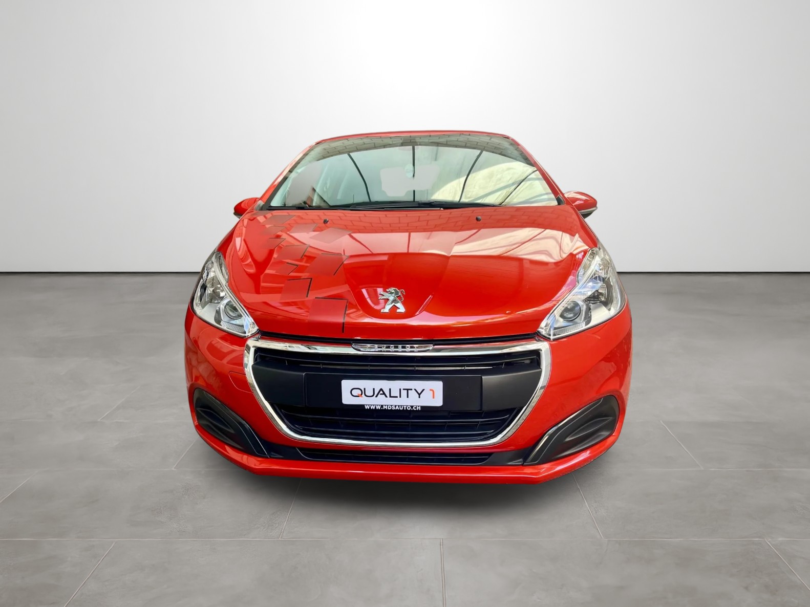 PEUGEOT 208 1.2 THP Roland Garros-image-1