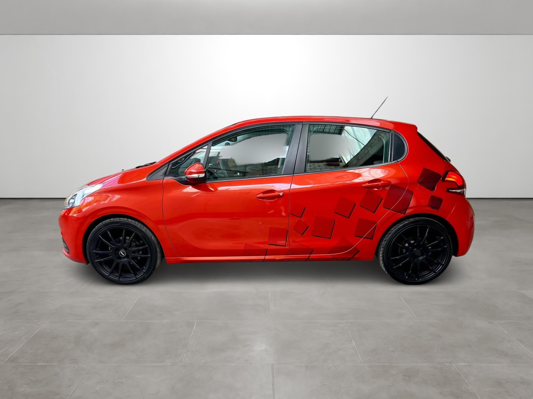 PEUGEOT 208 1.2 THP Roland Garros-image-7