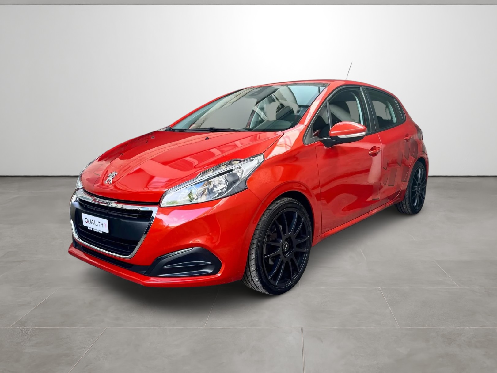 PEUGEOT 208 1.2 THP Roland Garros