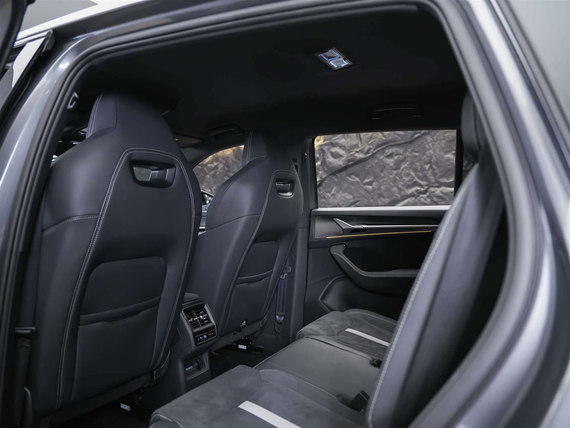 SKODA Kodiaq 2.0 TDI Sportline *7 Plätzer*Abstandsregler*Matrix LED Scheinwerfer*-image-11