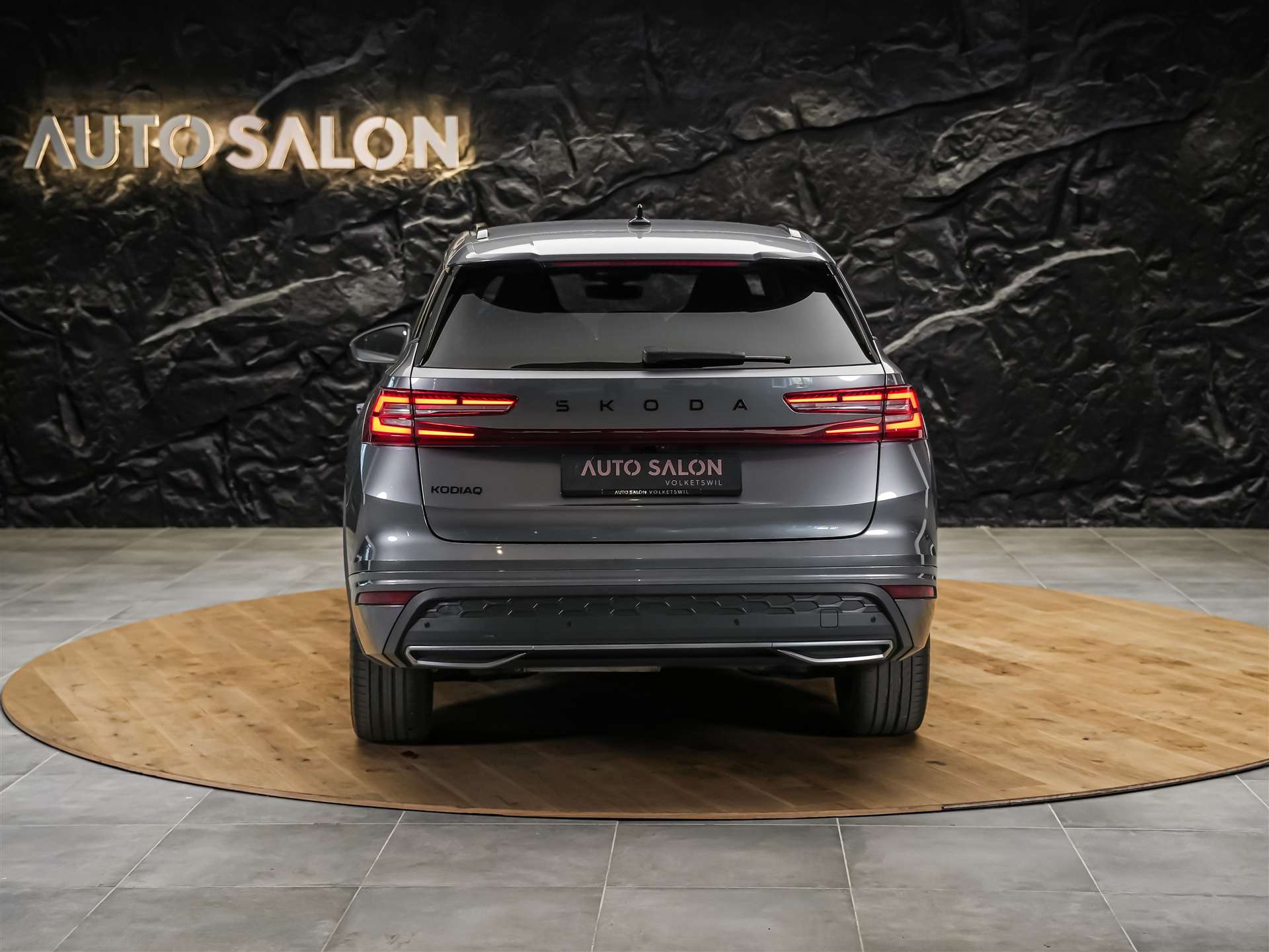 SKODA Kodiaq 2.0 TDI Sportline *7 Plätzer*Abstandsregler*Matrix LED Scheinwerfer*-image-4