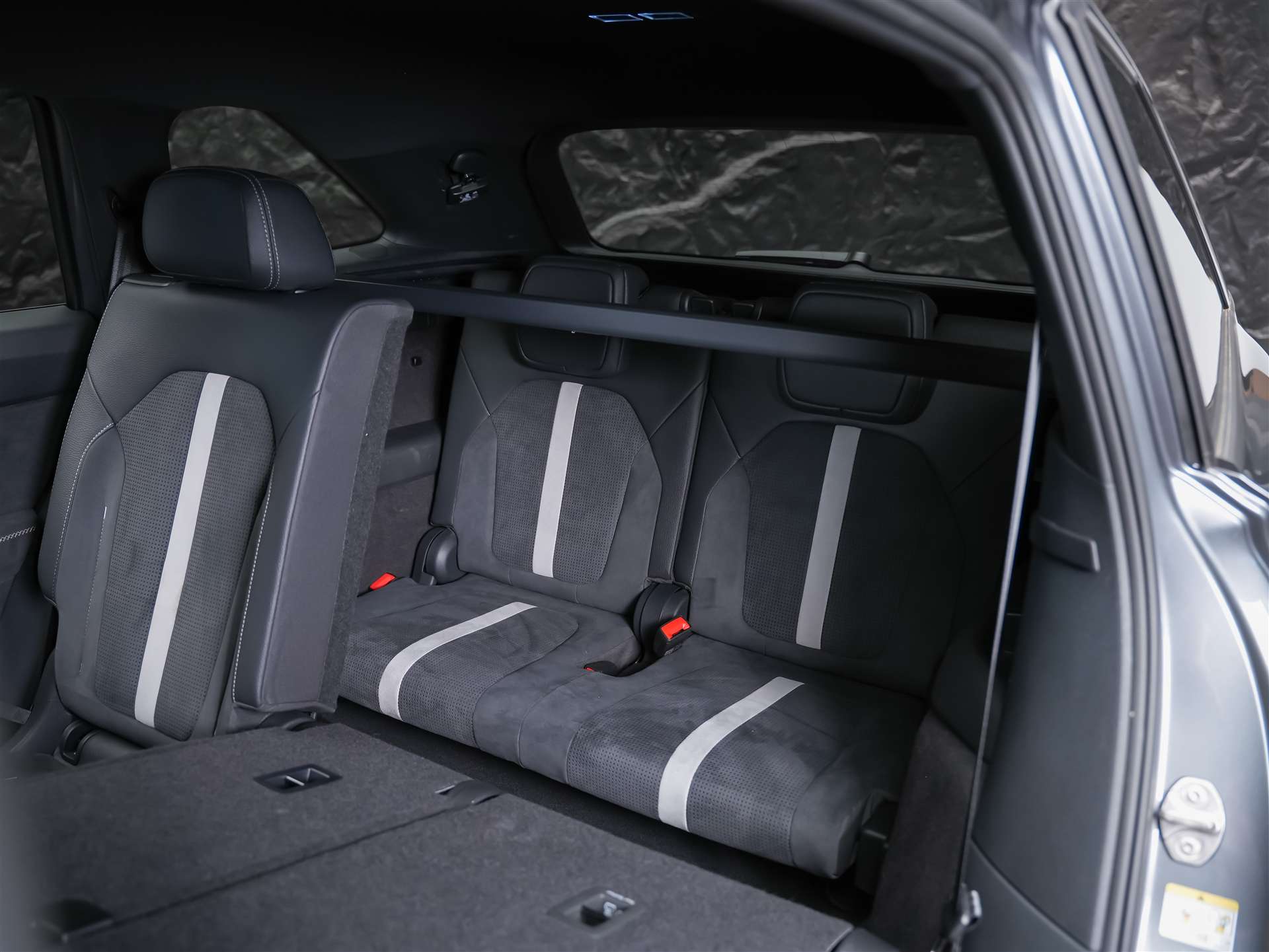 SKODA Kodiaq 2.0 TDI Sportline *7 Plätzer*Abstandsregler*Matrix LED Scheinwerfer*-image-14