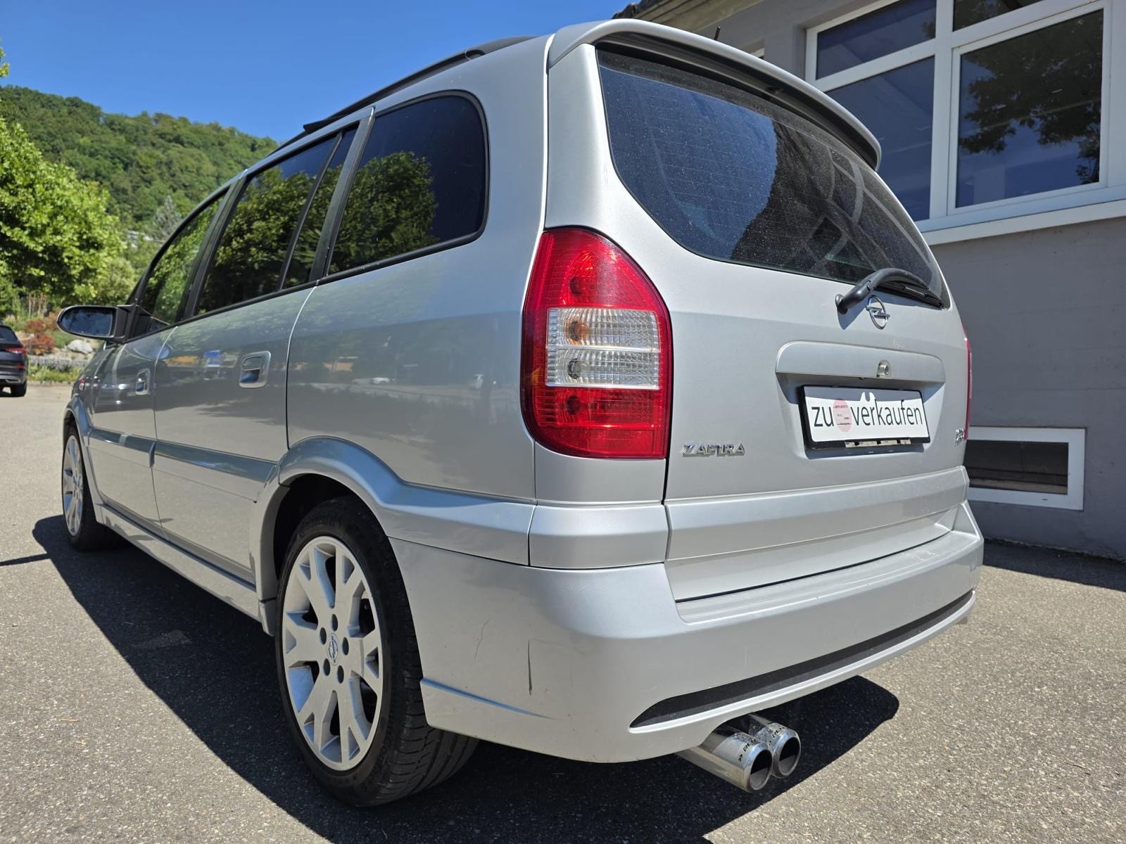 OPEL Zafira 2.0i Turbo OPC-image-5