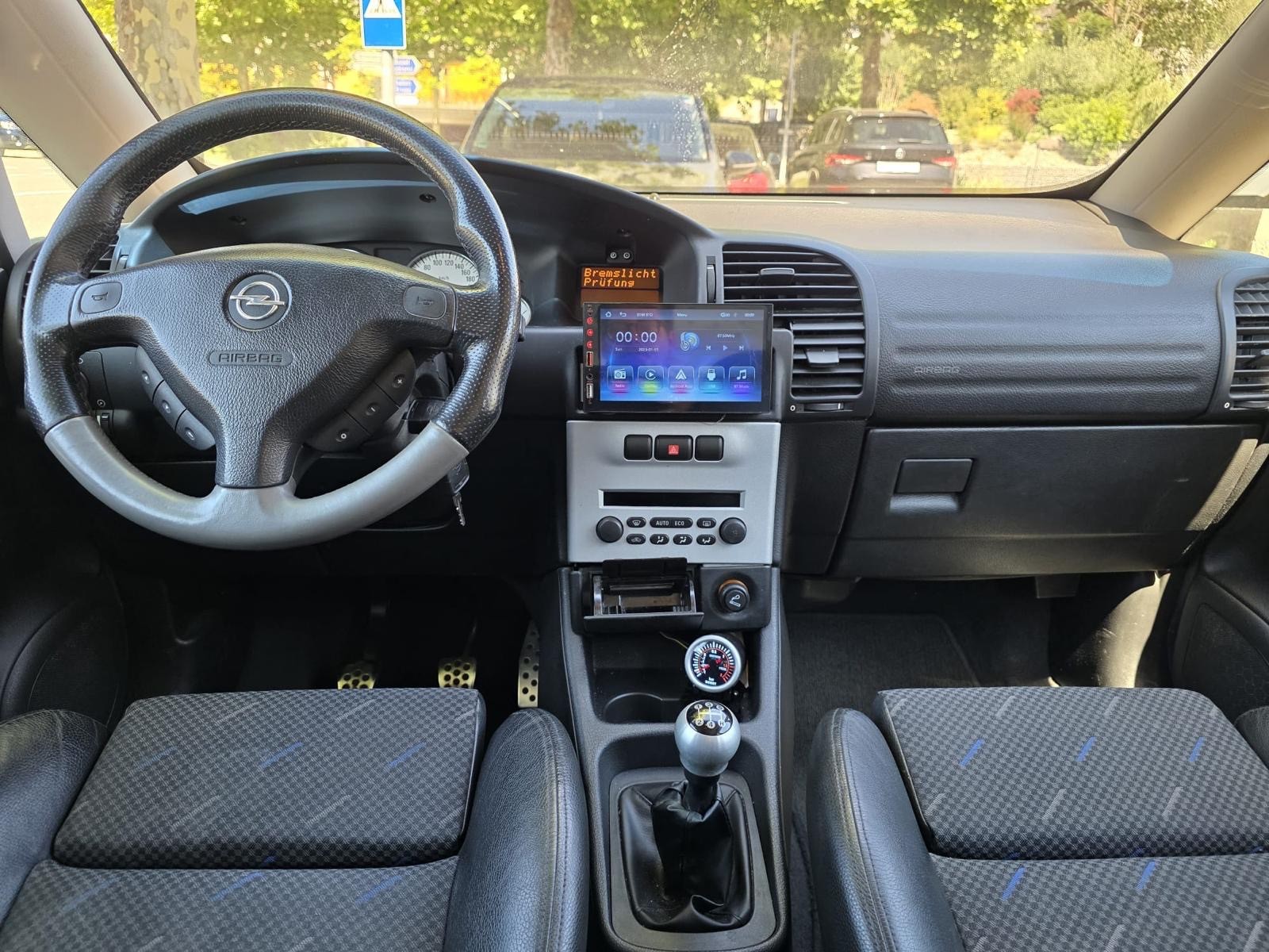 OPEL Zafira 2.0i Turbo OPC-image-7