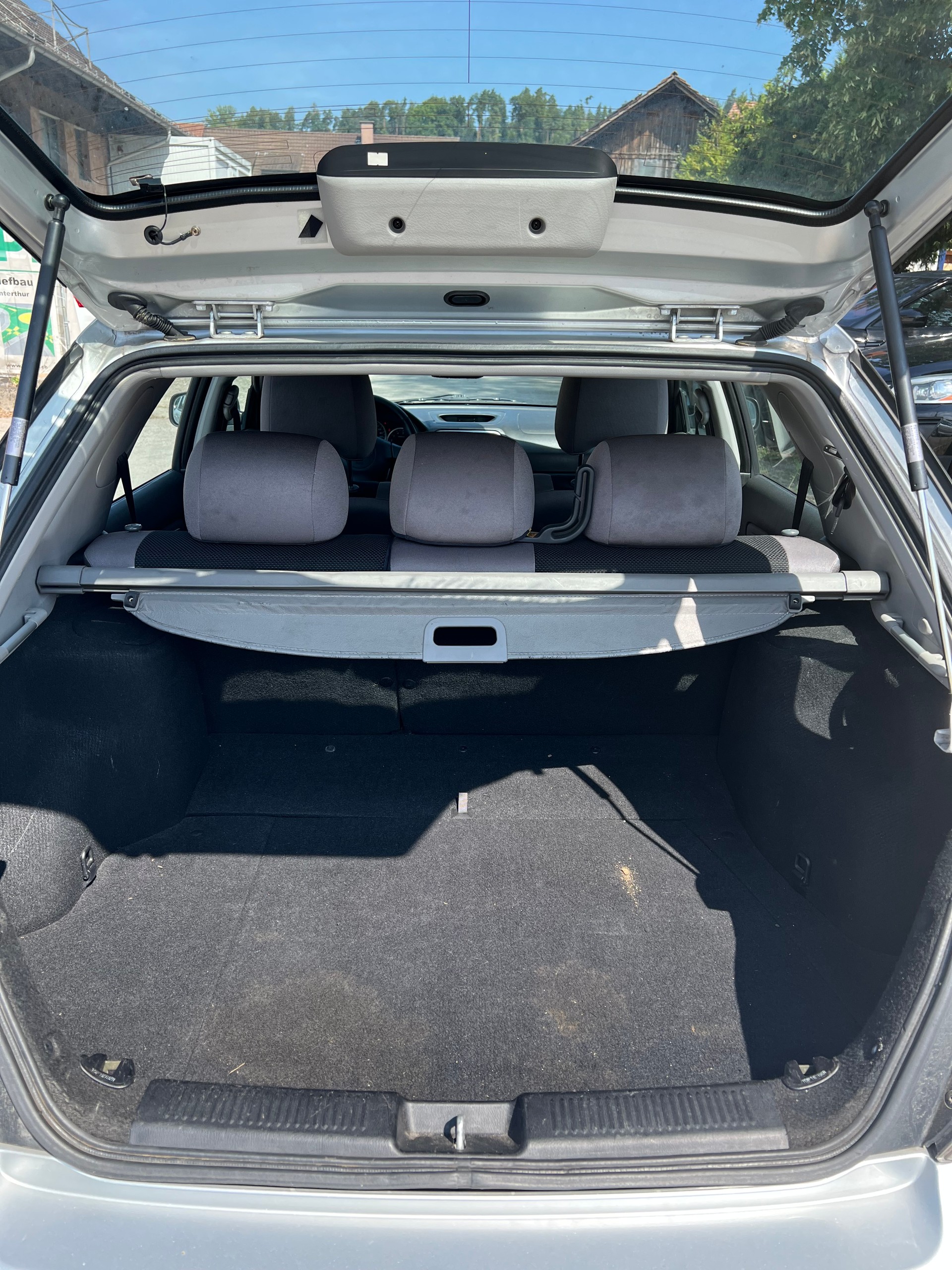SUBARU Impreza 2.0R-image-12