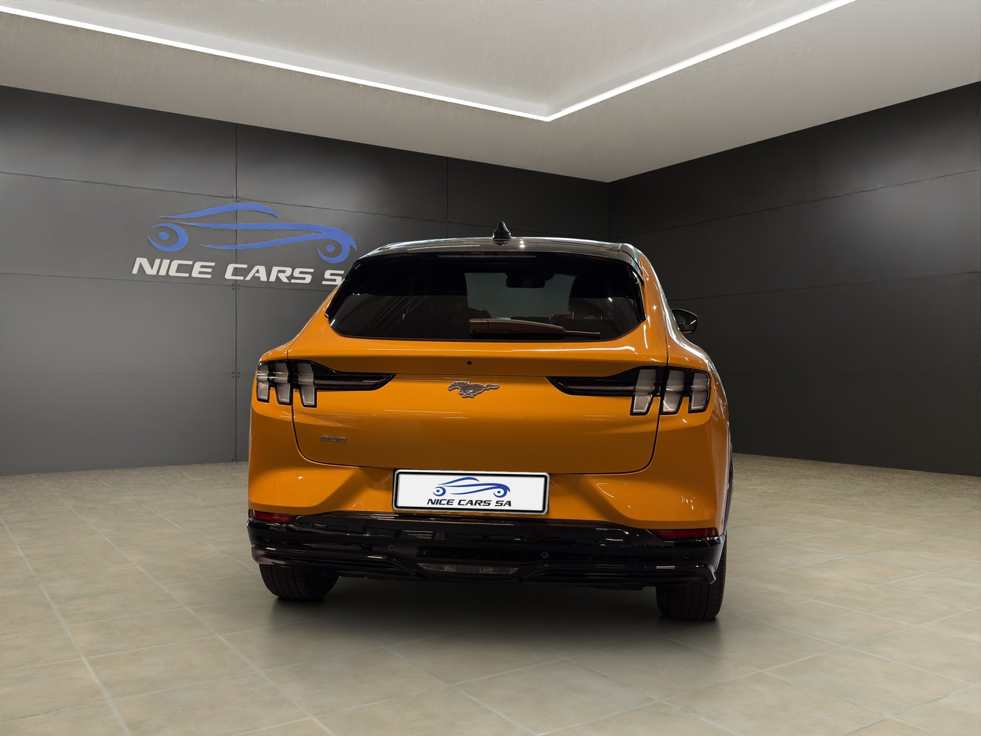 FORD Mustang MACH-E Premium AWD 91 kWh-showroom-element-3