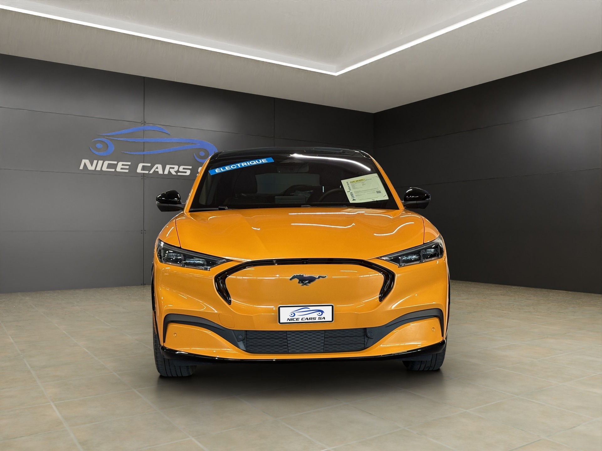 FORD Mustang MACH-E Premium AWD 91 kWh-showroom-element-2