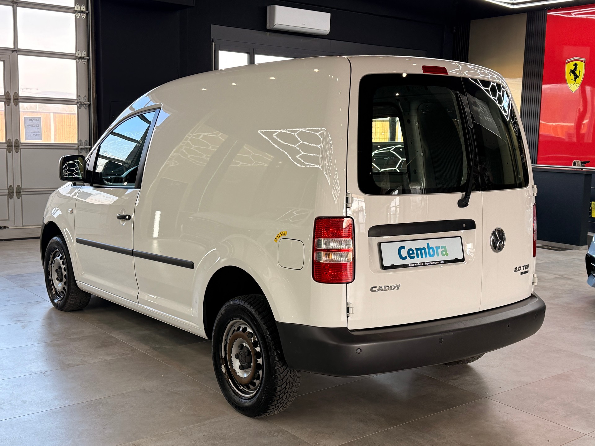 VW Caddy 2.0 TDI 4Motion-image-6