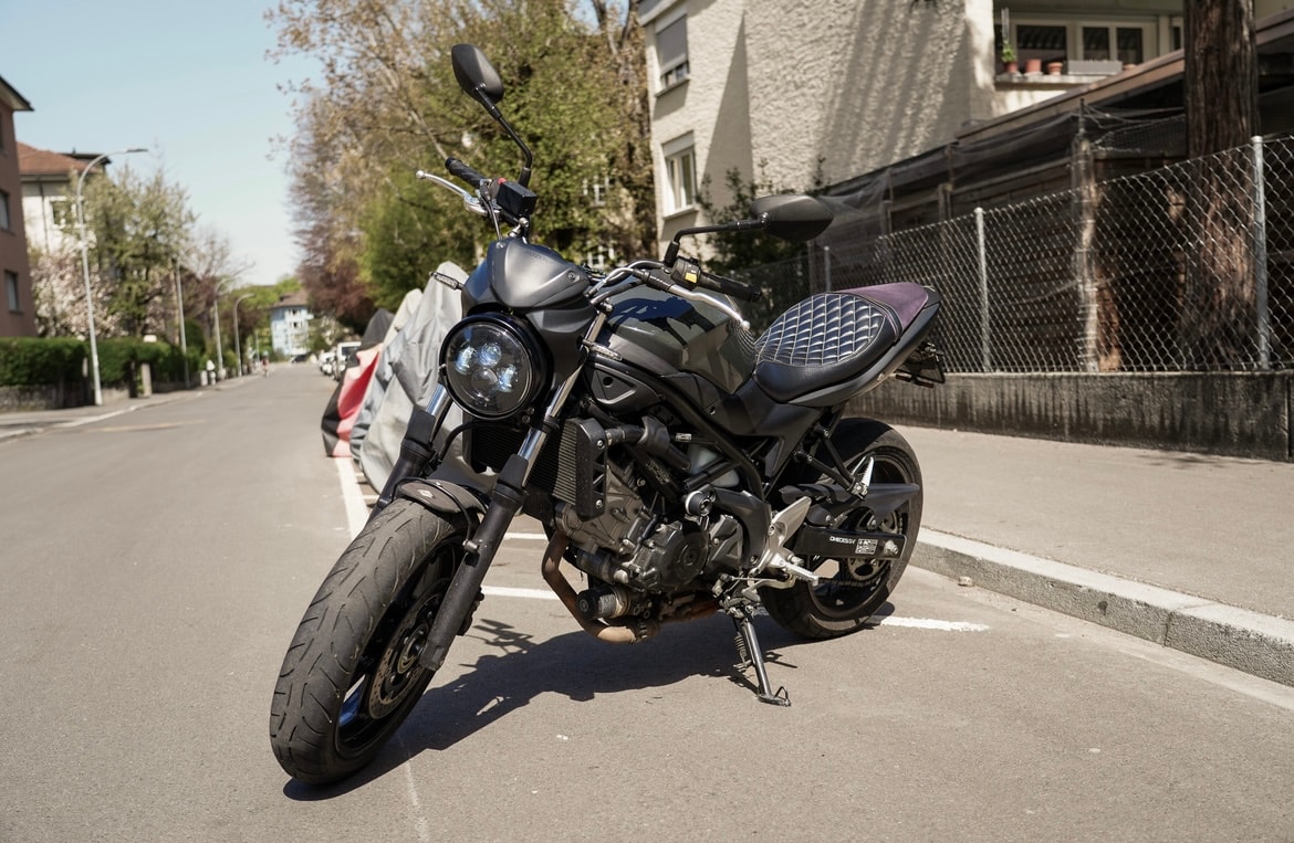 SUZUKI SV 650 Sport Edition ABS-image-2