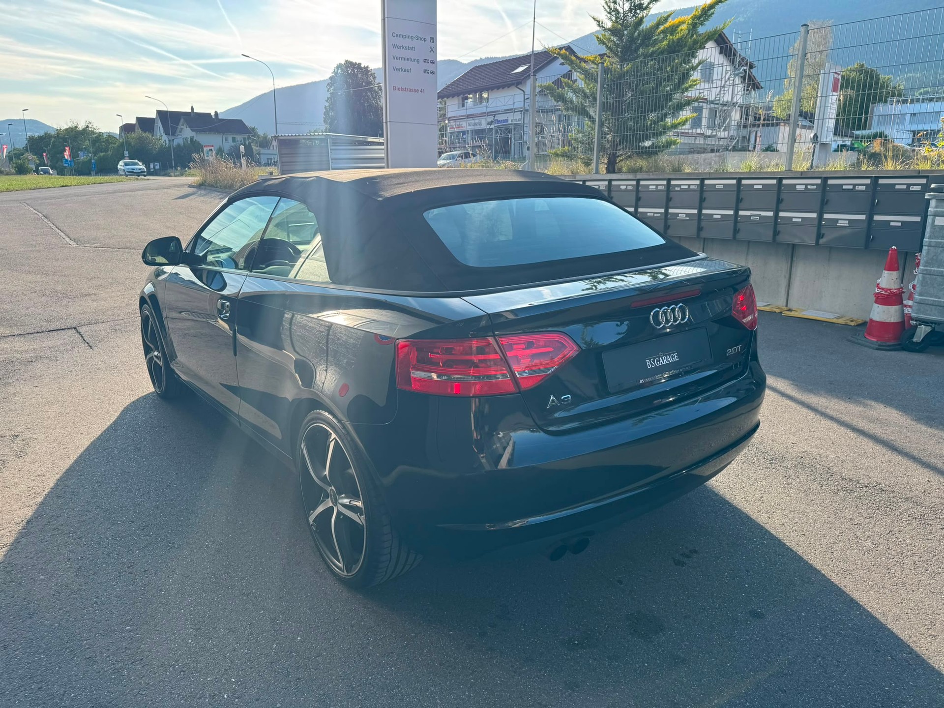 AUDI A3 Cabriolet 2.0 TFSI Ambition S-tronic-image-4