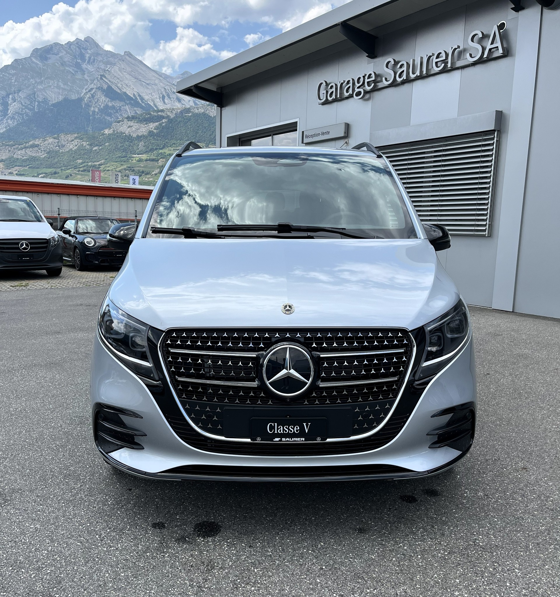 MERCEDES-BENZ V 300 d lang 4Matic Swiss Edition 9G-Tronic-image-7