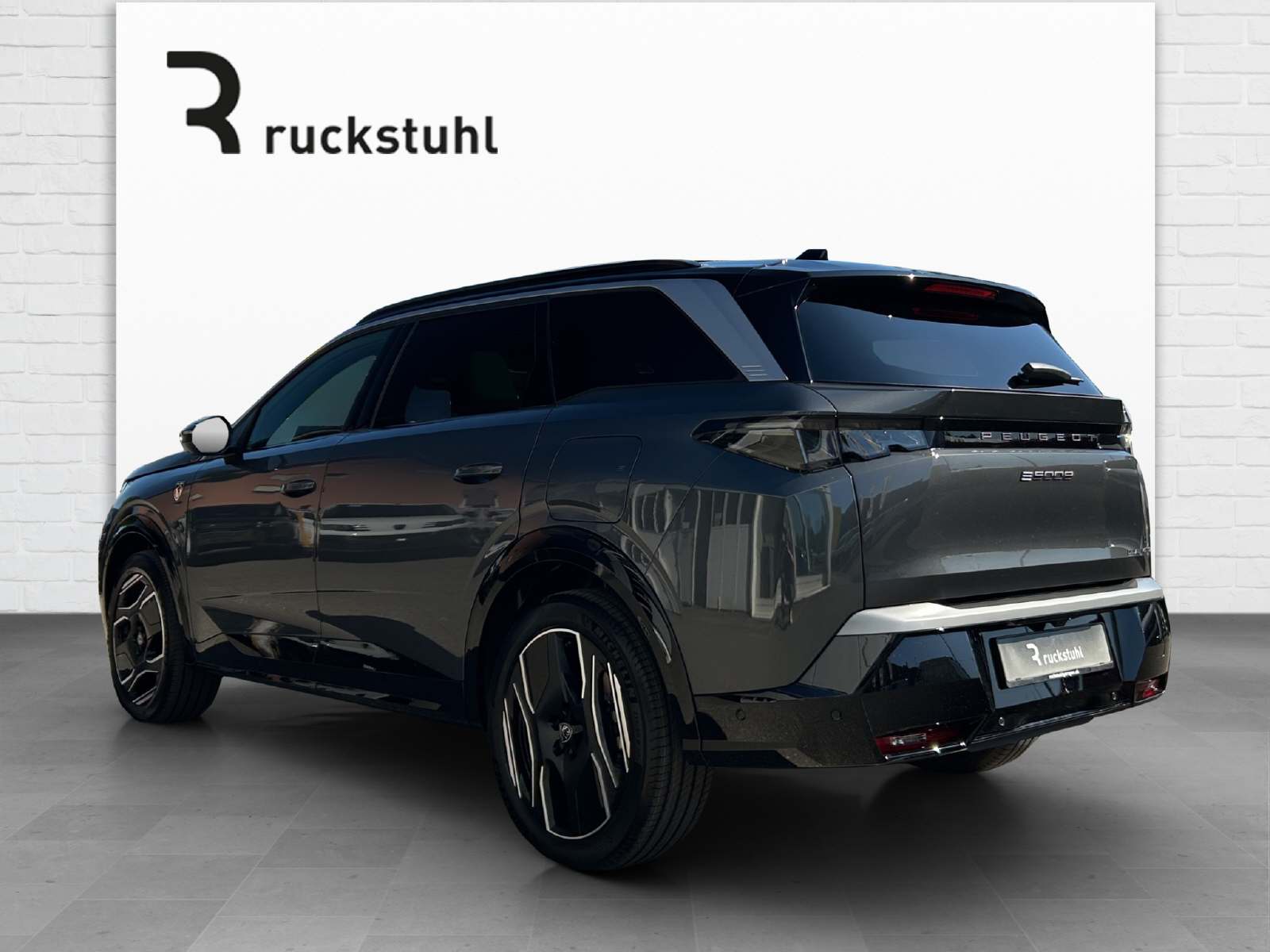 PEUGEOT 5008 e-GT Exclusive AWD-showroom-element-3