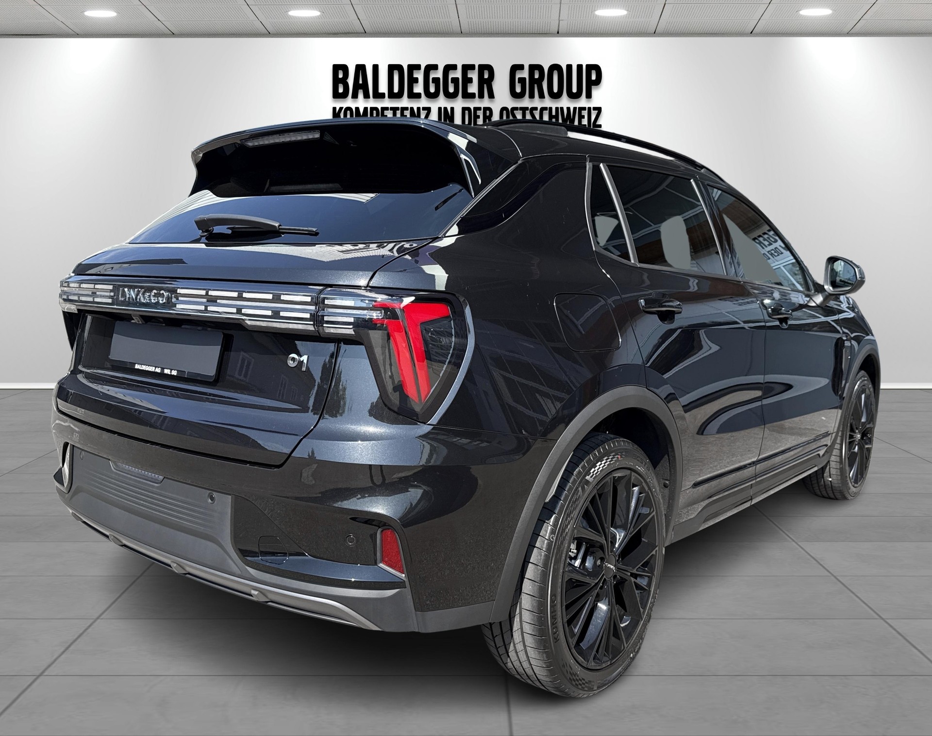 LYNK & CO 01 1.5 PHEV More-image-1
