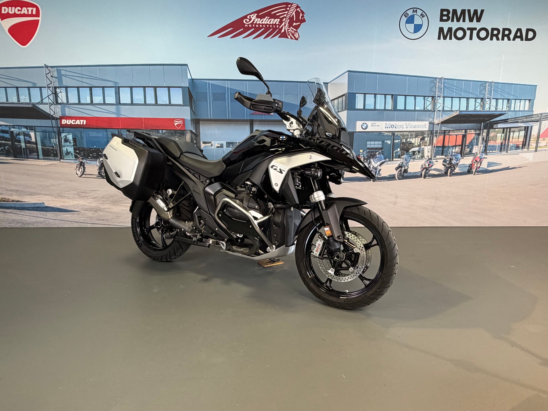 BMW R 1300 GS-image-0