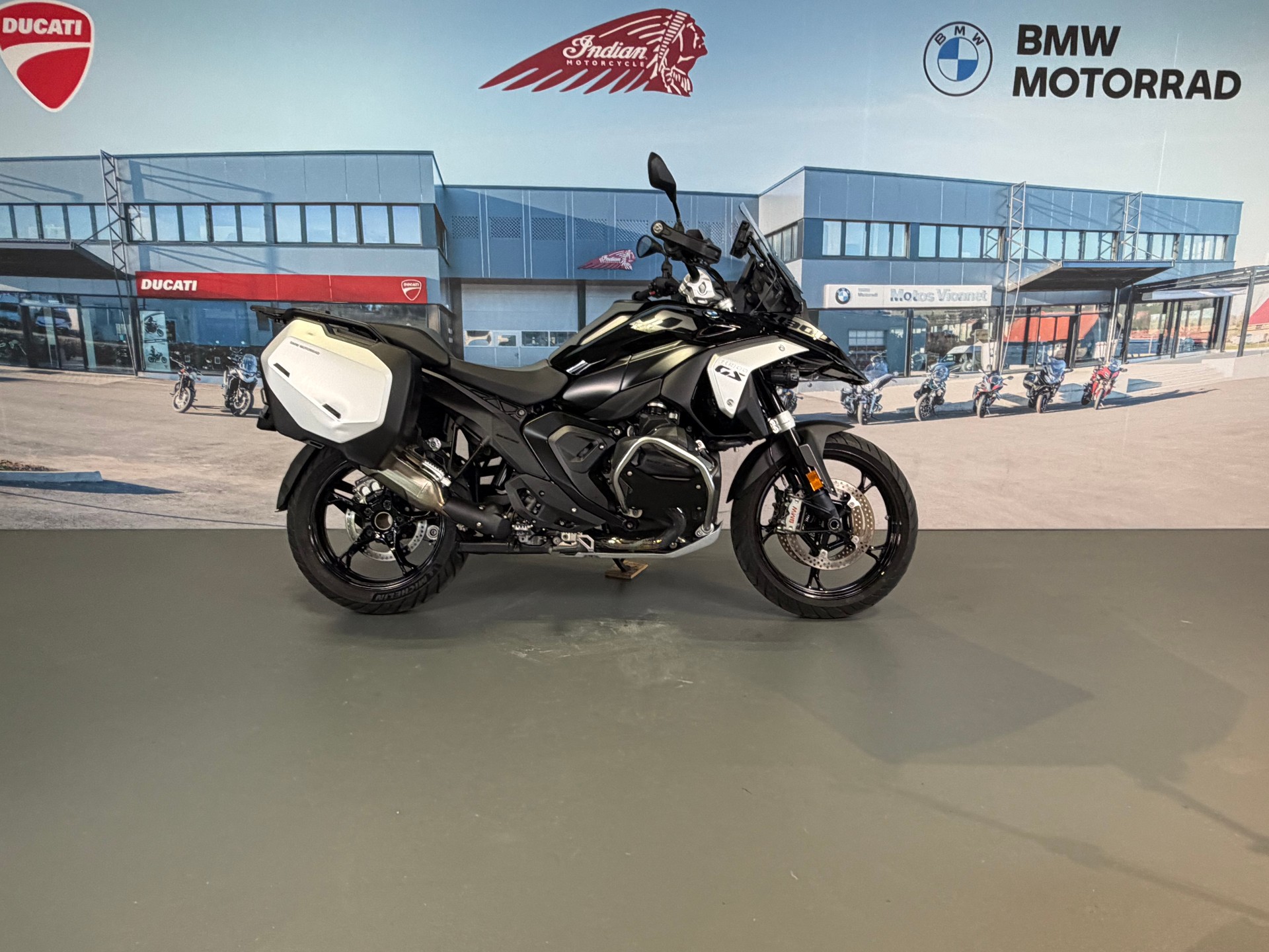 BMW R 1300 GS-image-5