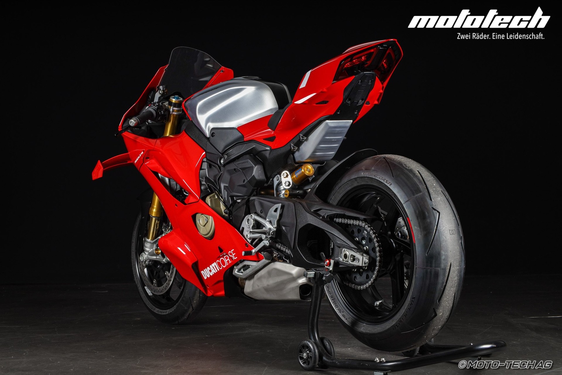 DUCATI Panigale V4 R-image-3