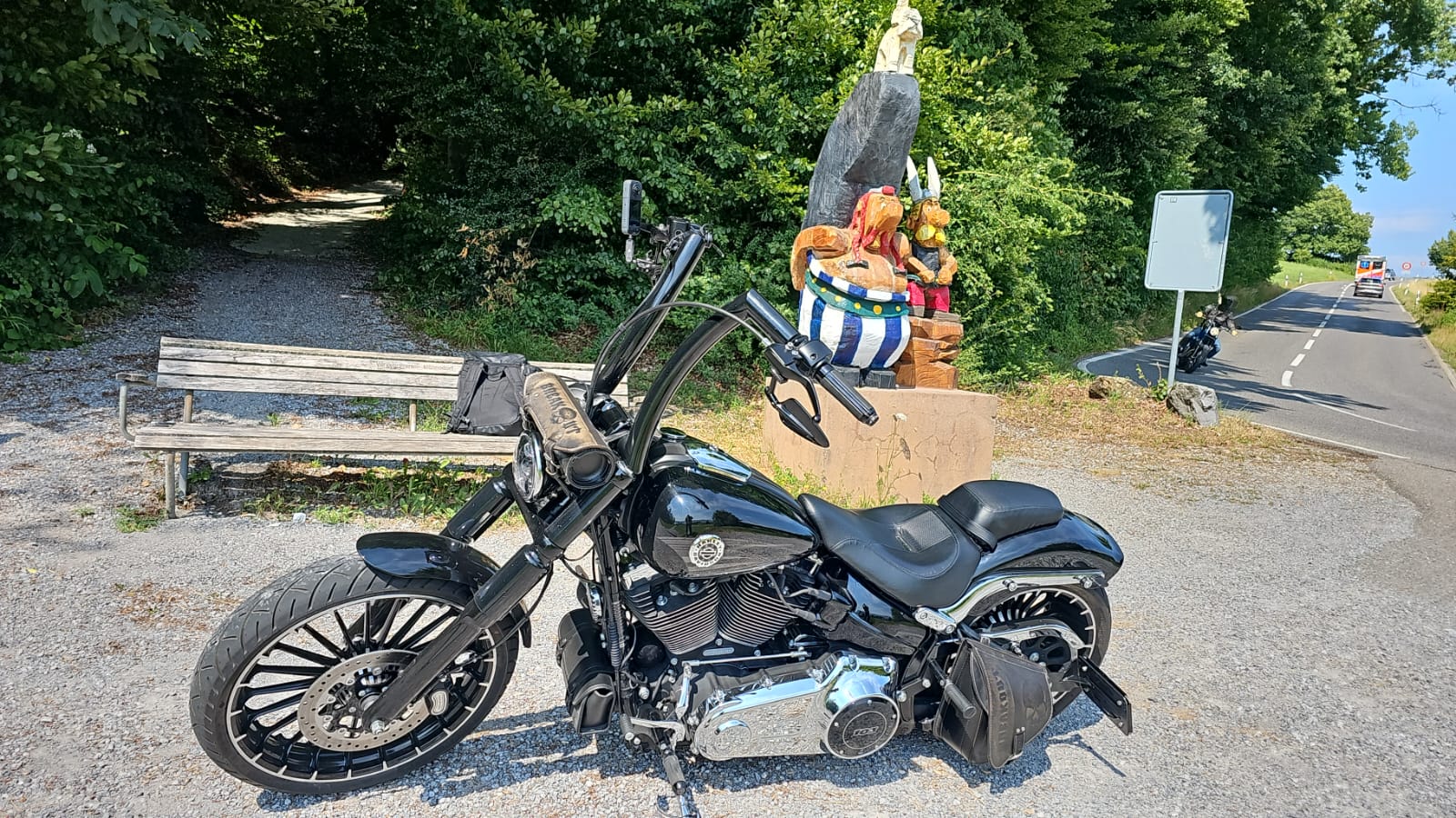 HARLEY-DAVIDSON FXSB Breakout 103 ABS-image-2
