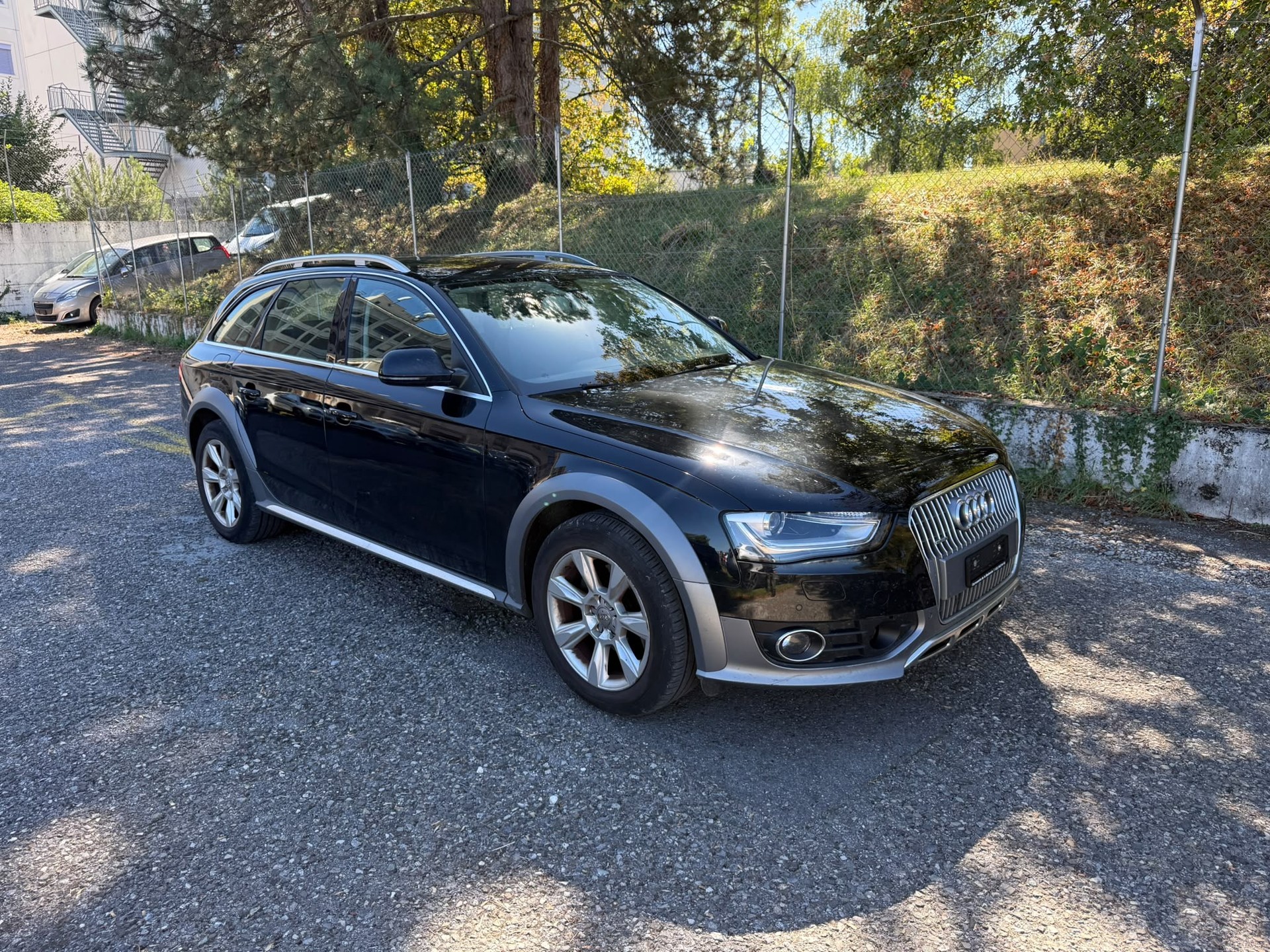 AUDI A4 allroad 2.0 TDI quattro-image-2