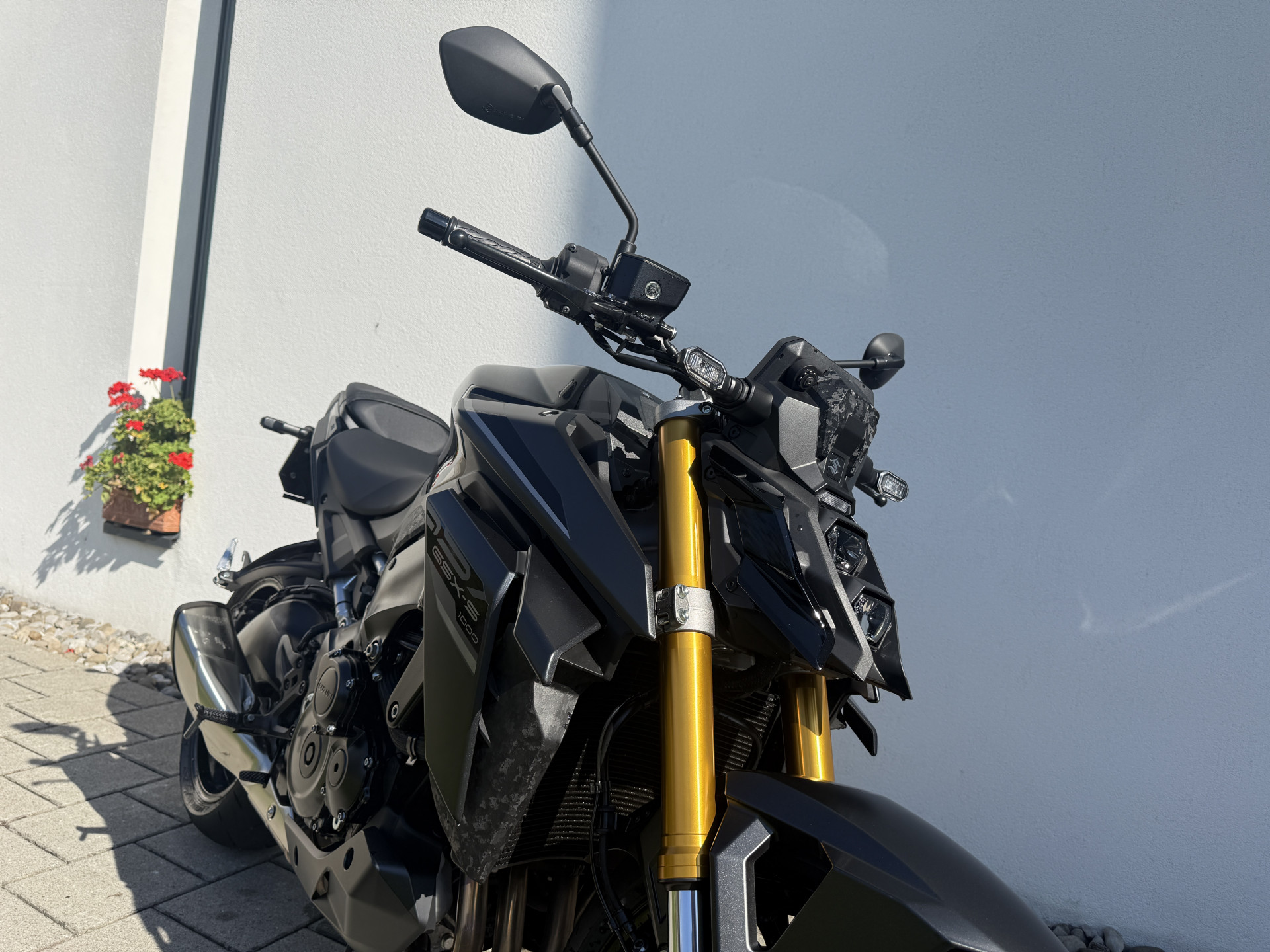 SUZUKI GSX-S 1000 BLACK EVO-image-4