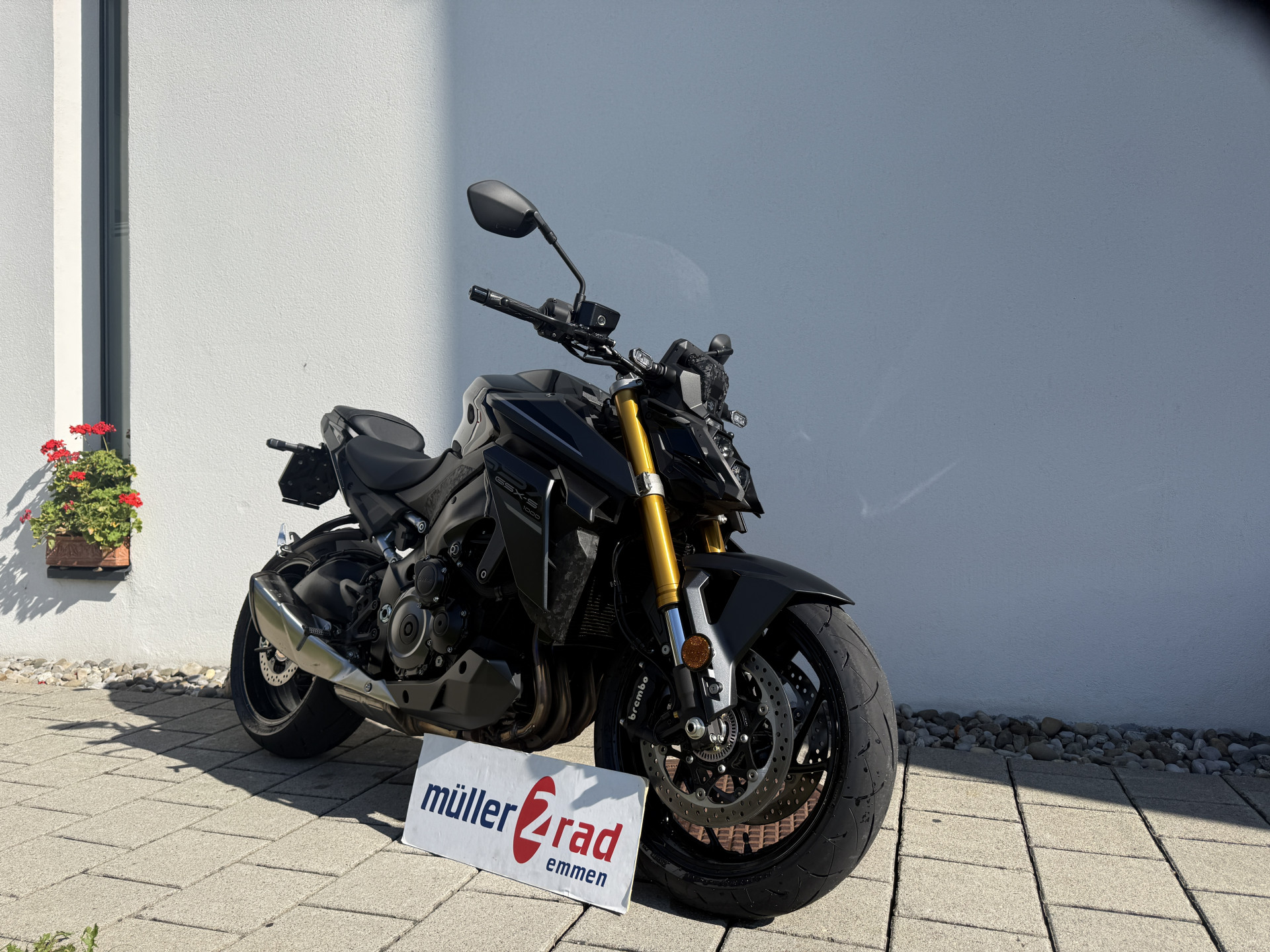 SUZUKI GSX-S 1000 BLACK EVO-image-1