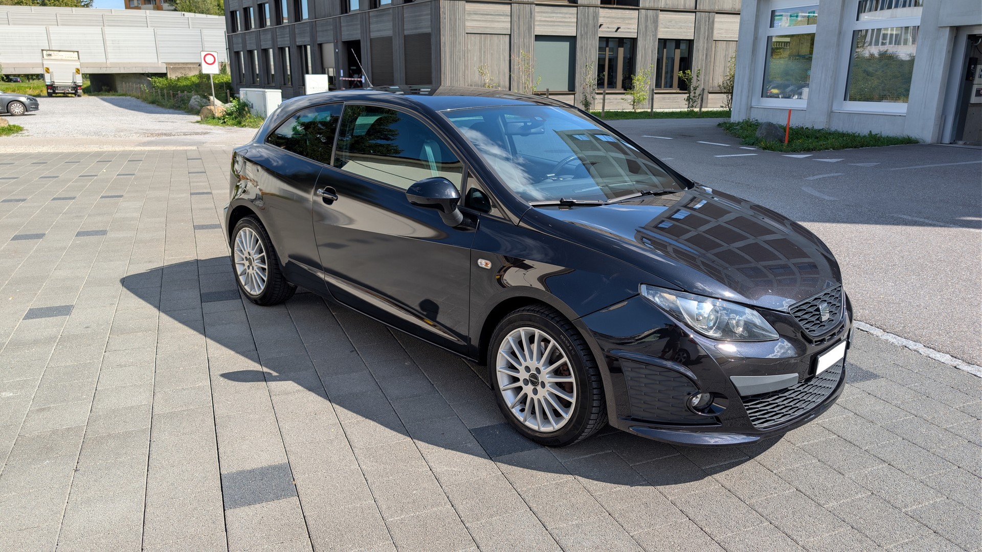 SEAT 1.4 TSI 180 Cupra DSG-image-2