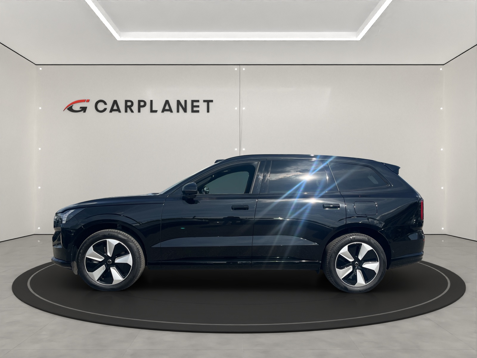 VOLVO EX90 Twin Plus AWD-showroom-element-1