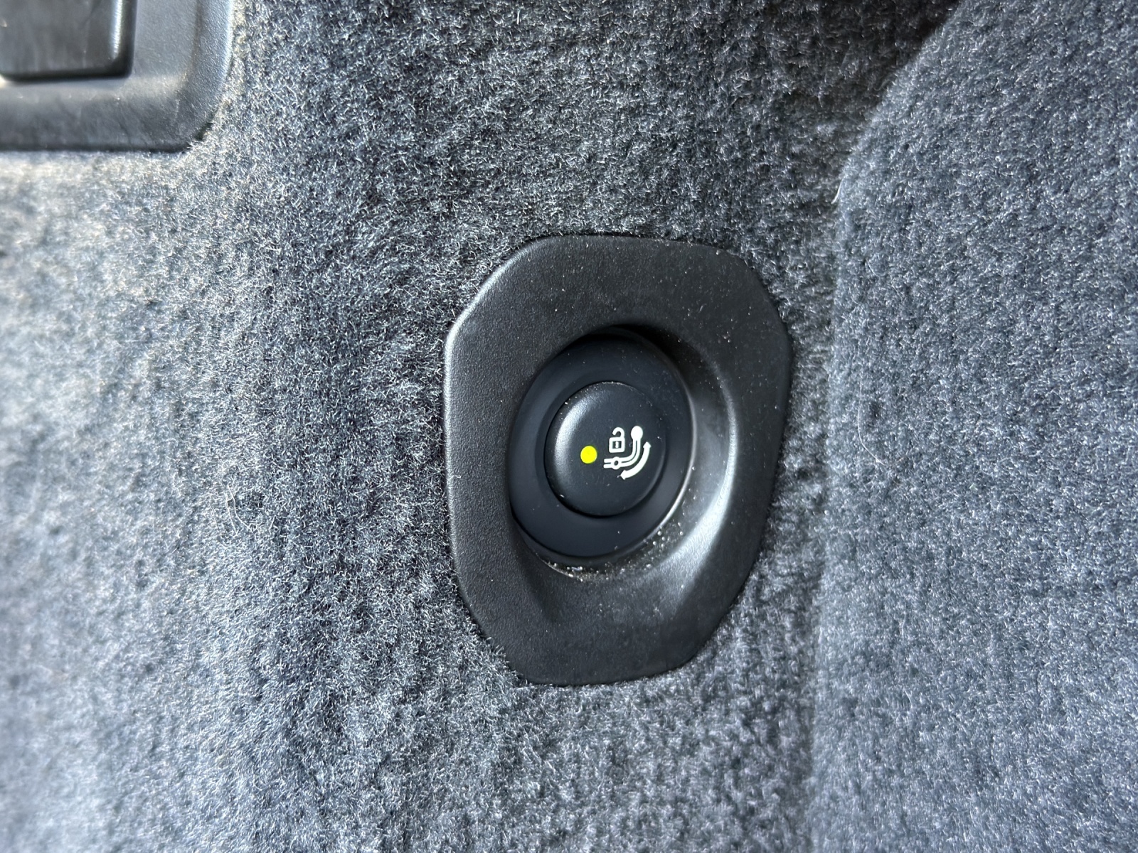 BMW X6 M50d M Sport / AHK-Leder-Laser-LED-M-Fahrwerk-Soft-Close-Massage uvm.-image-19